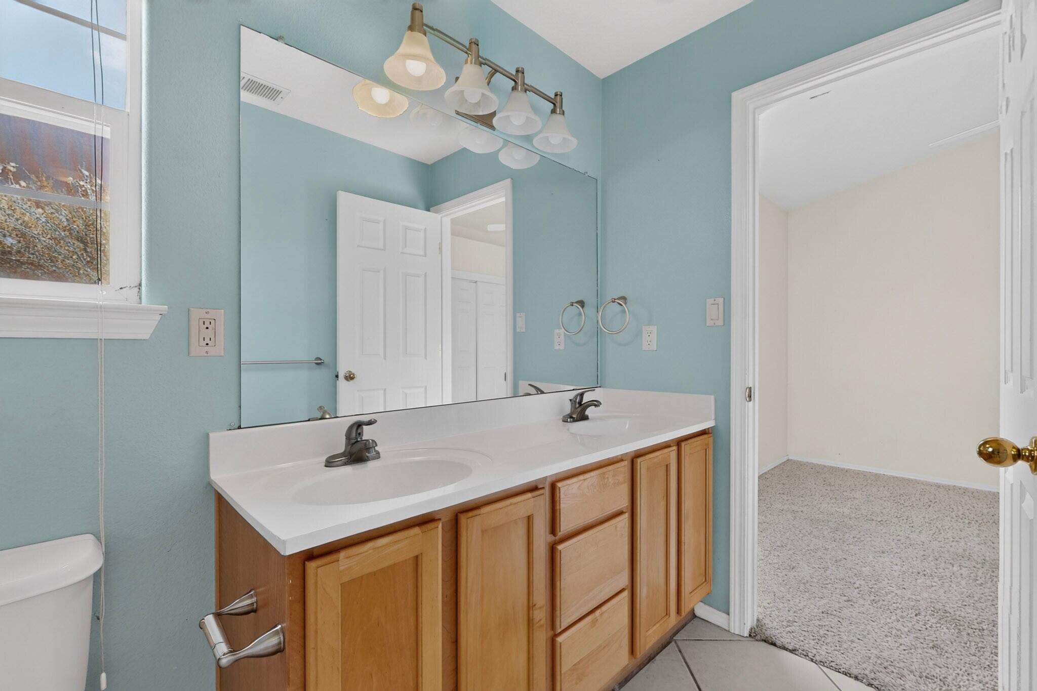 Photo 17 — 2417 Manzano Loop NE
