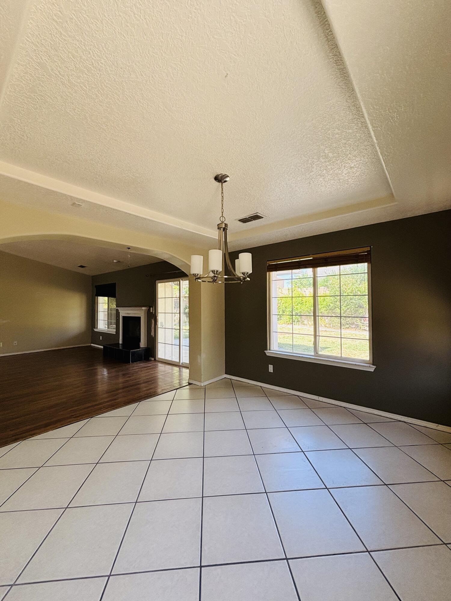 Photo 11 — 2417 Manzano Loop NE