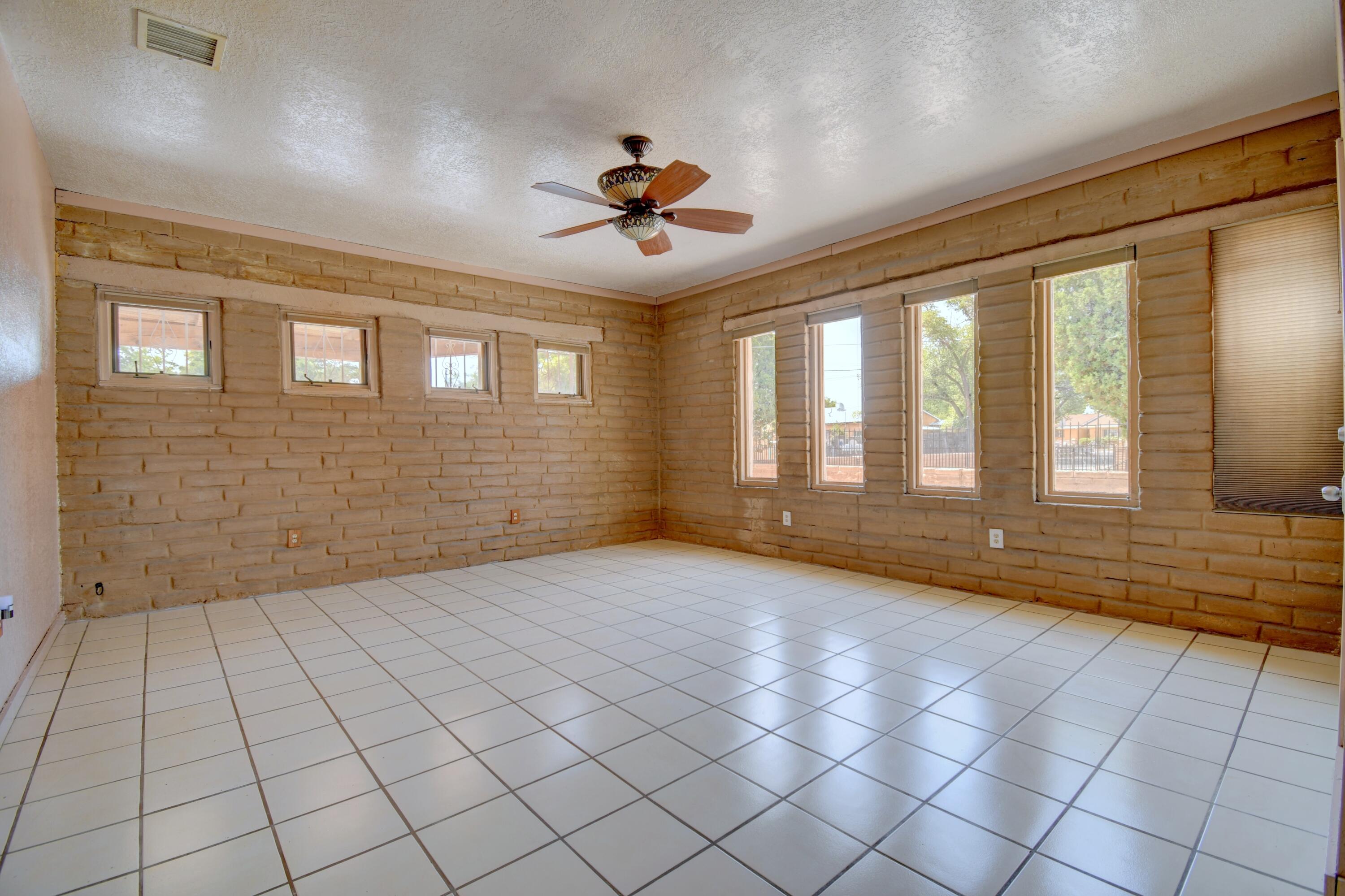 Photo 10 — 1141 Tapia Boulevard SW
