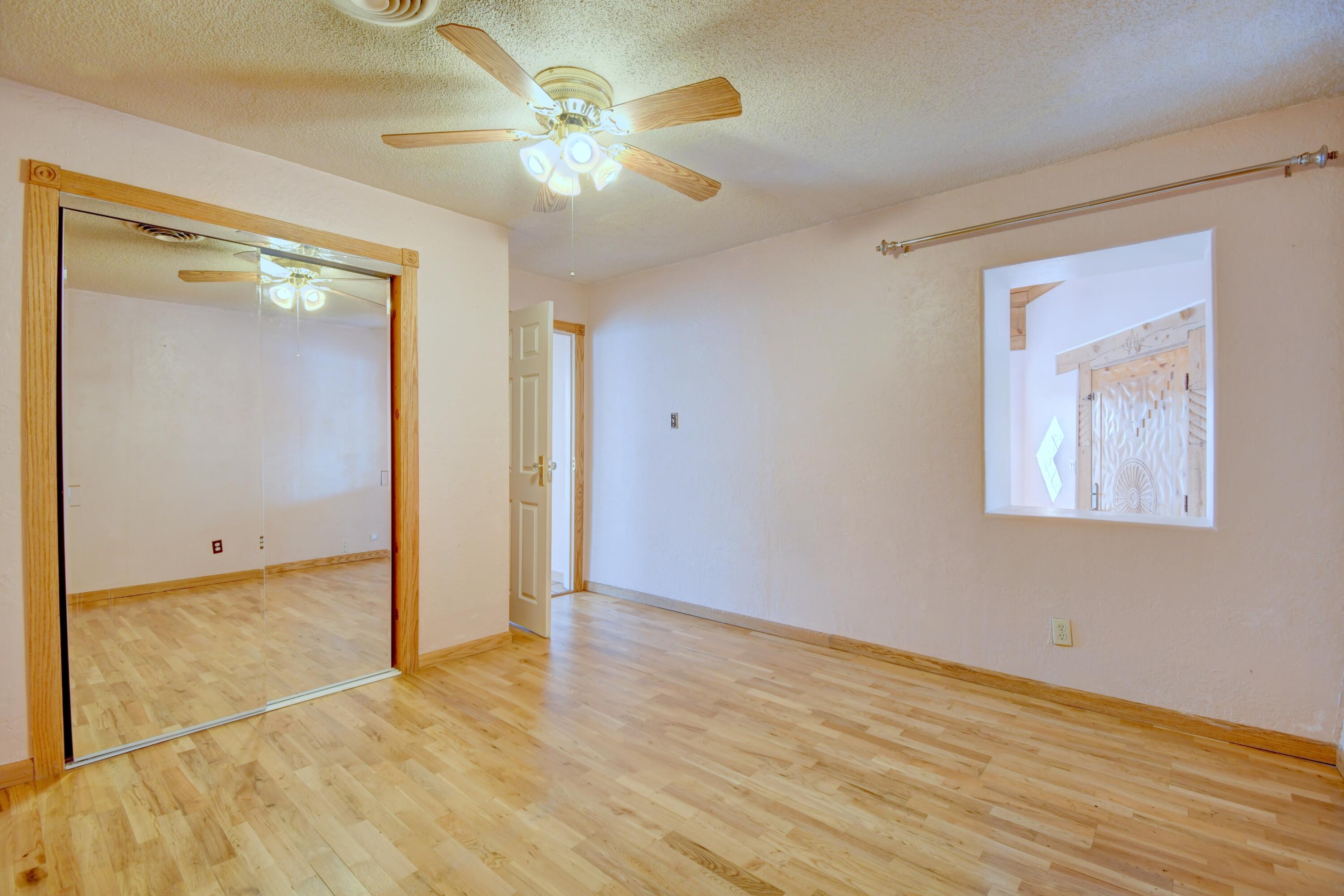 Photo 13 — 1141 Tapia Boulevard SW