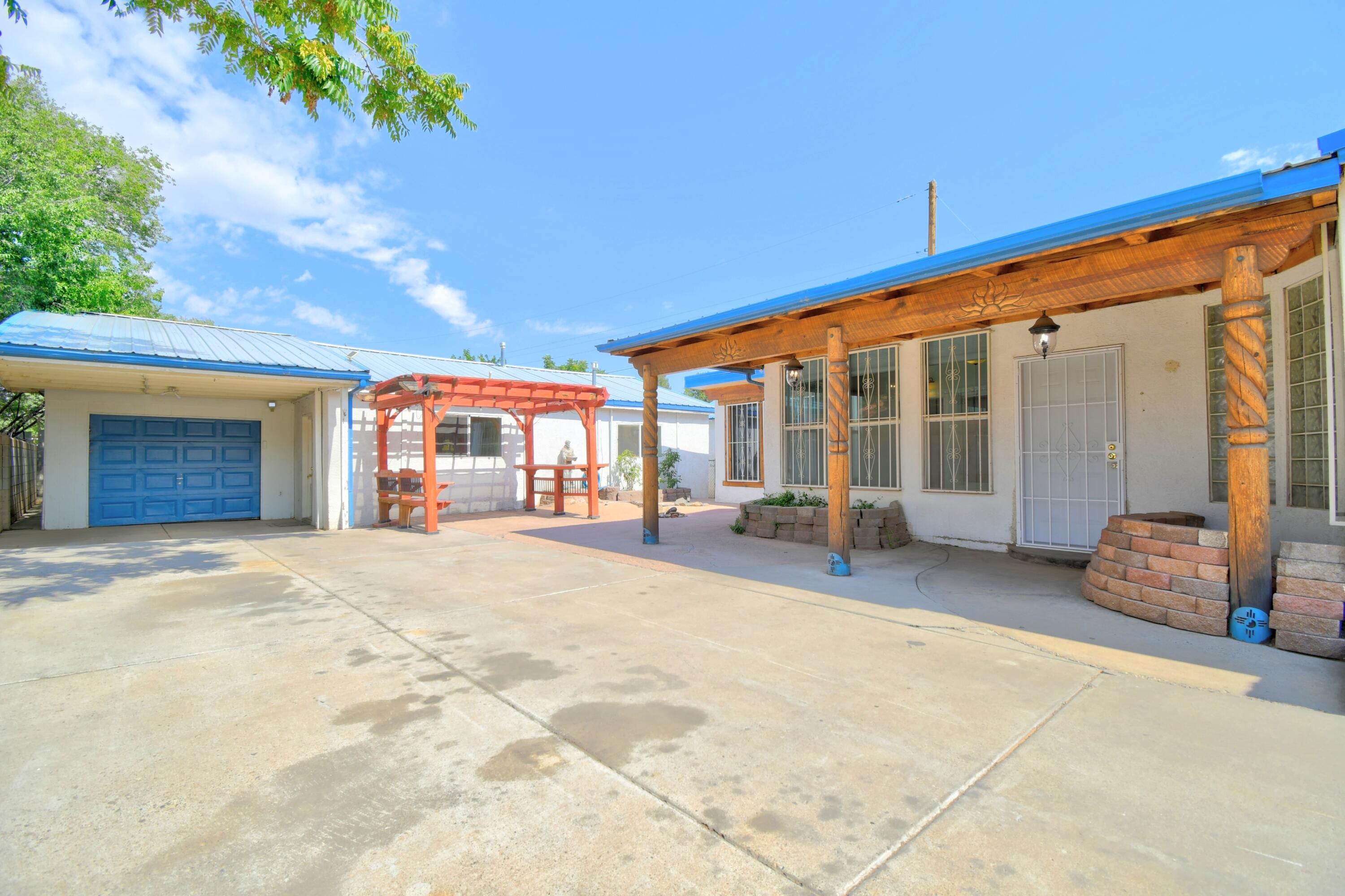 Photo 17 — 1141 Tapia Boulevard SW
