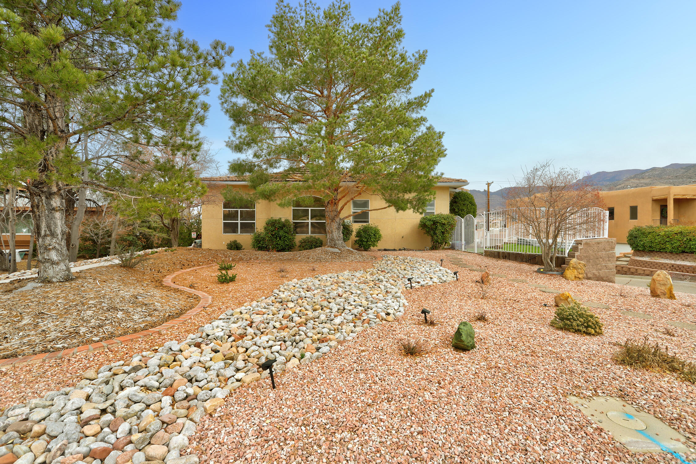 Photo 10 — 701 Stagecoach Road SE