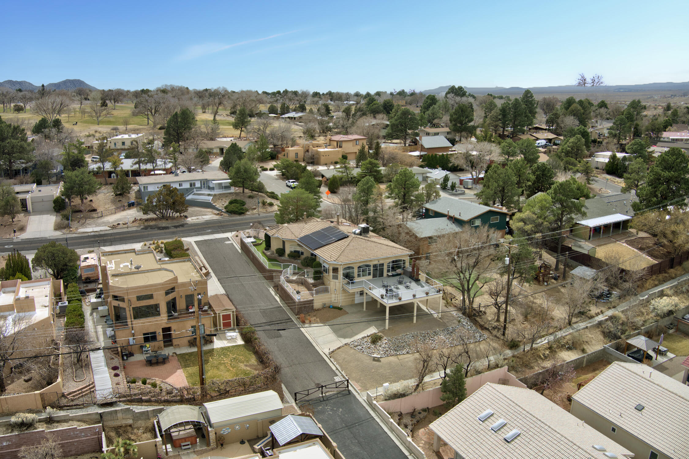 Photo 5 — 701 Stagecoach Road SE