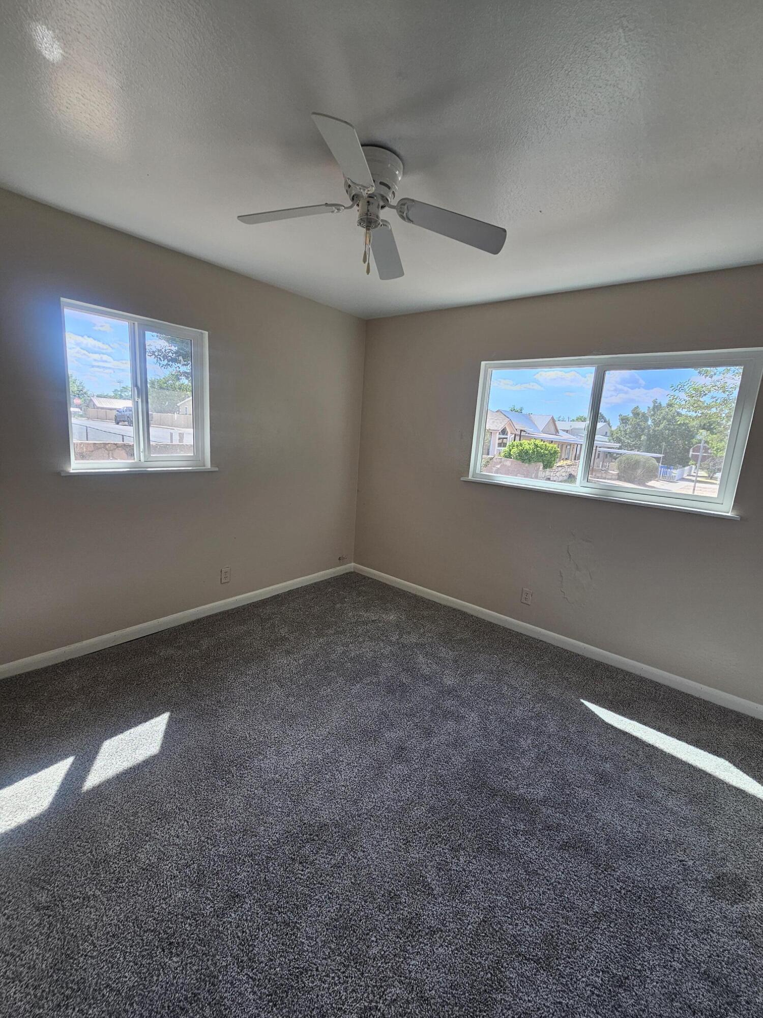 Photo 5 — 338 Thurston Lane