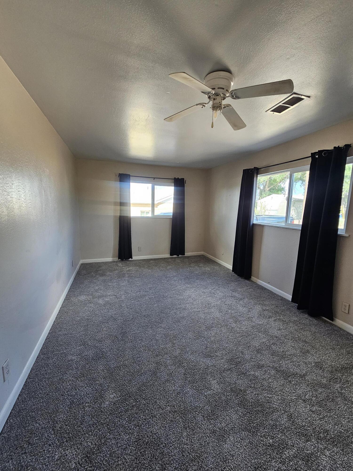 Photo 4 — 338 Thurston Lane