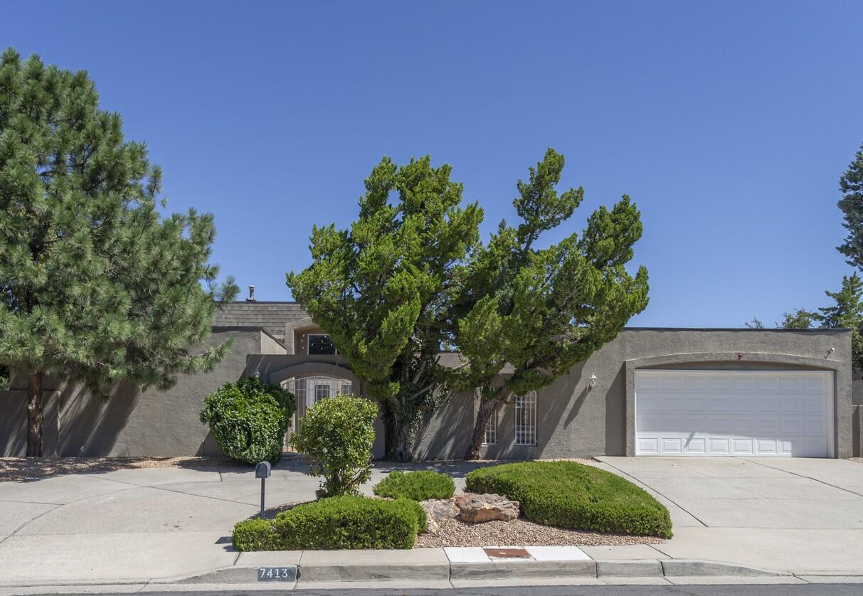 7413 El Morro Road NE, Albuquerque, NM 87109