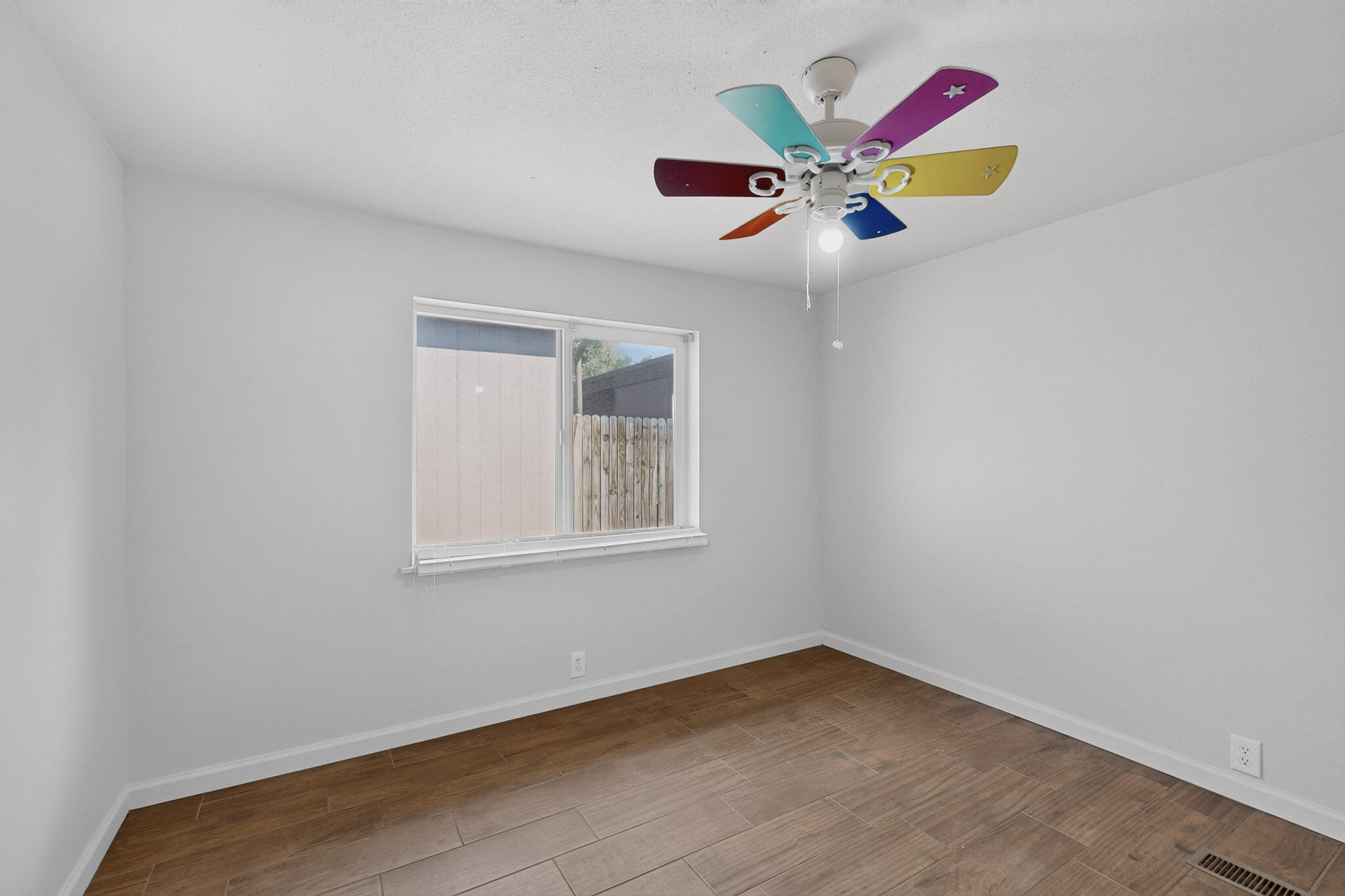 Photo 15 — 7201 Canary Lane NE