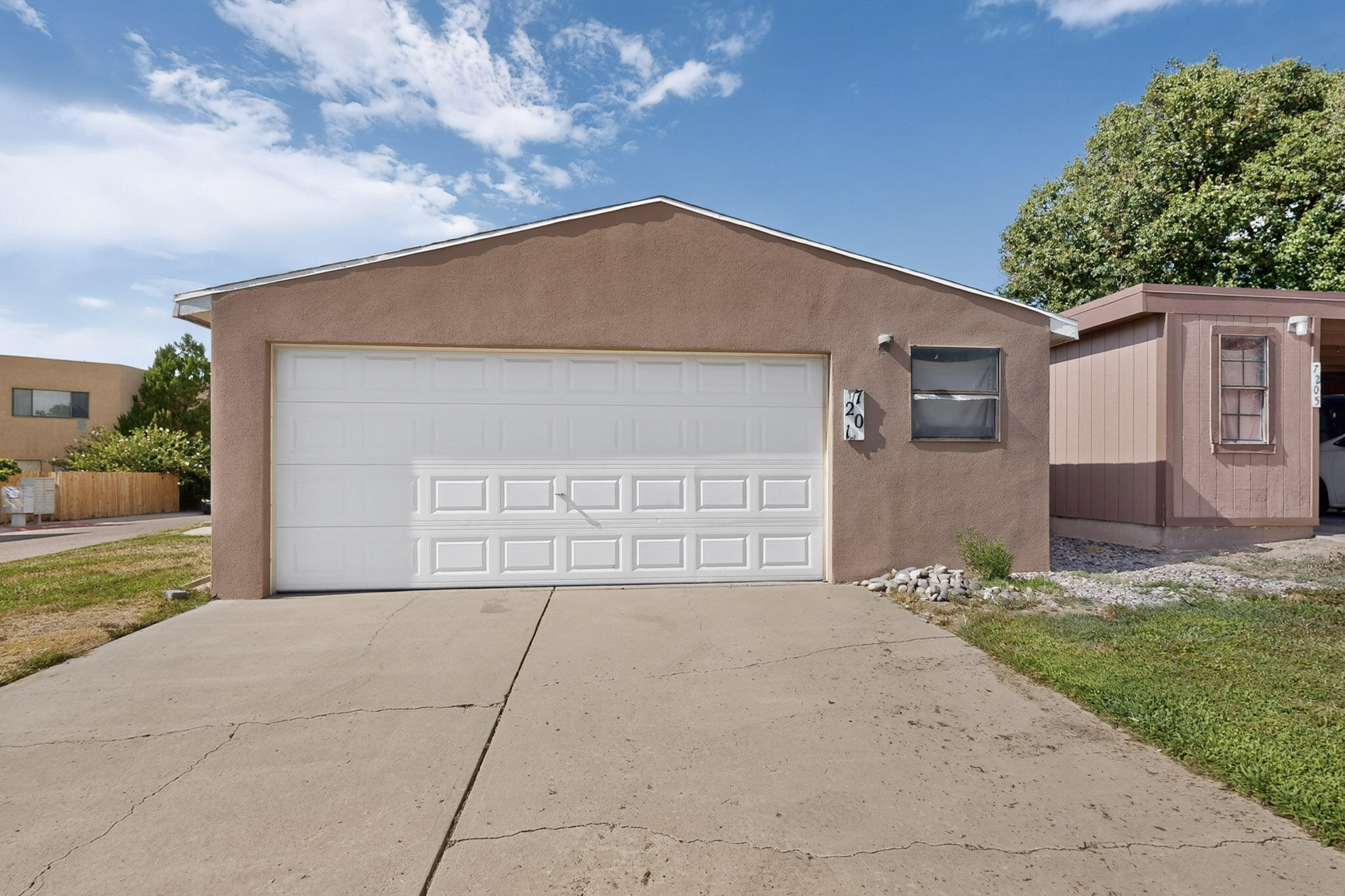 Photo 5 — 7201 Canary Lane NE