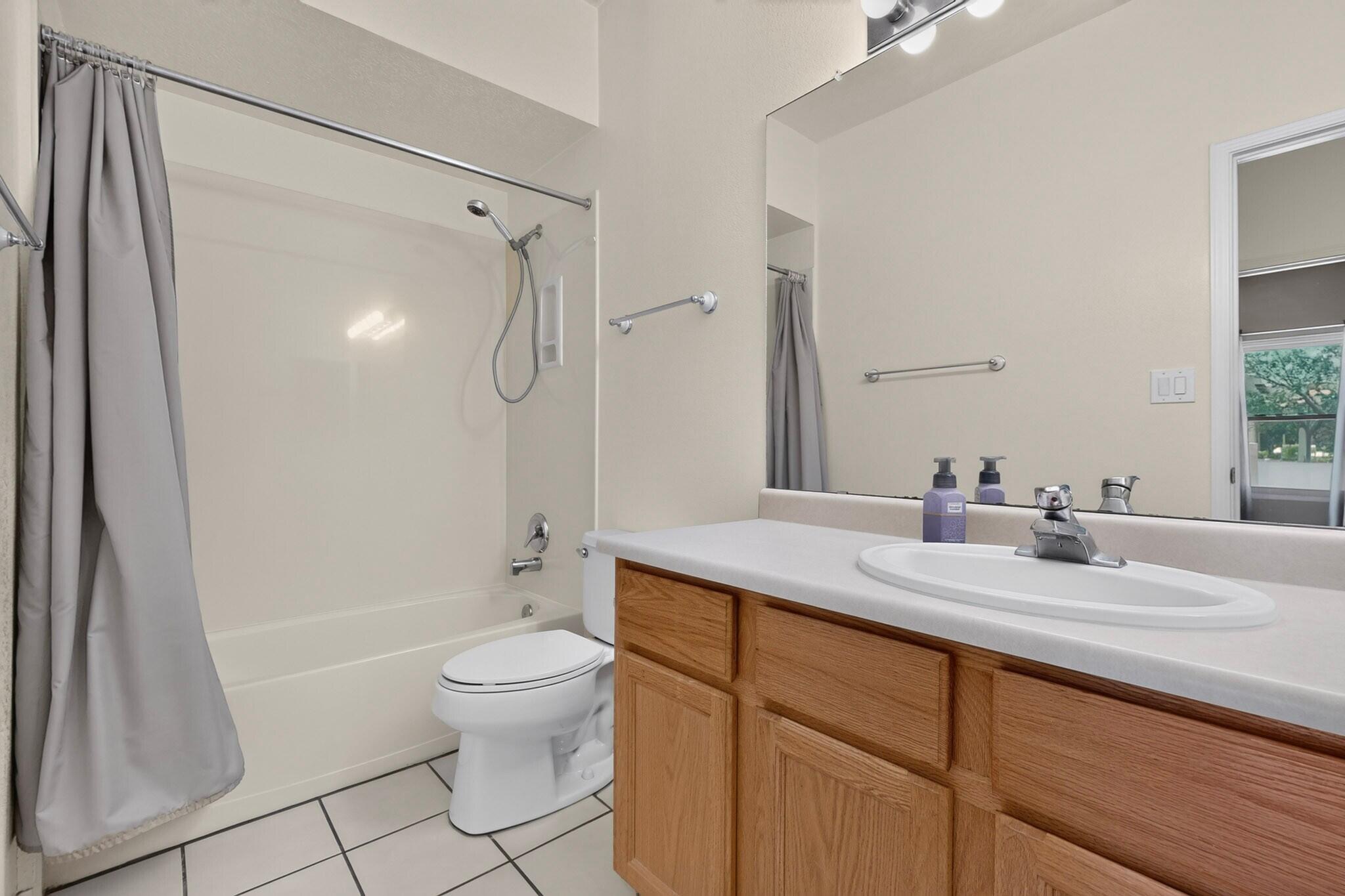 Photo 13 — 7100 Luz De La Luna Place NW