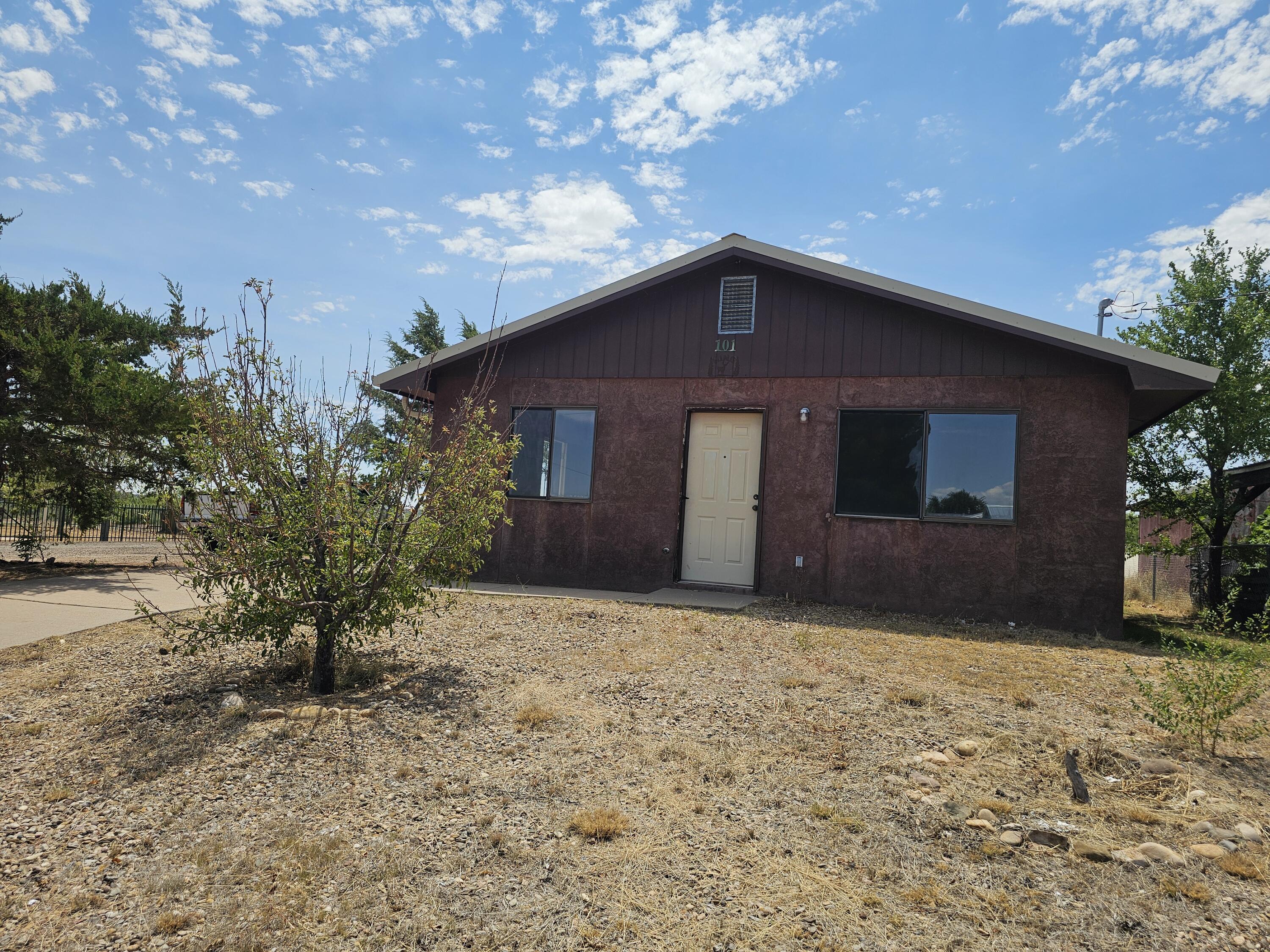 101 Black Street, Santa Rosa, NM 88435