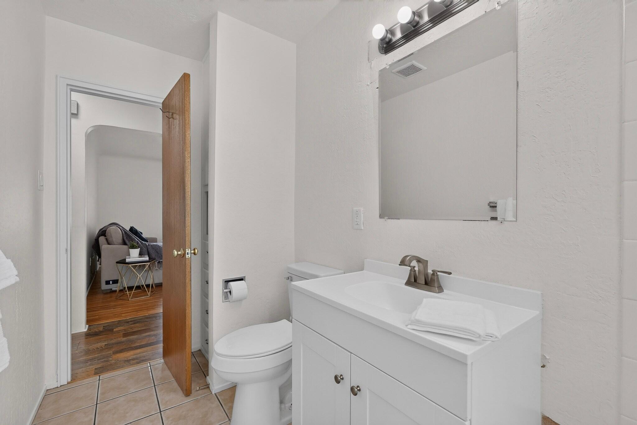 Photo 17 — 821 Cagua Drive SE