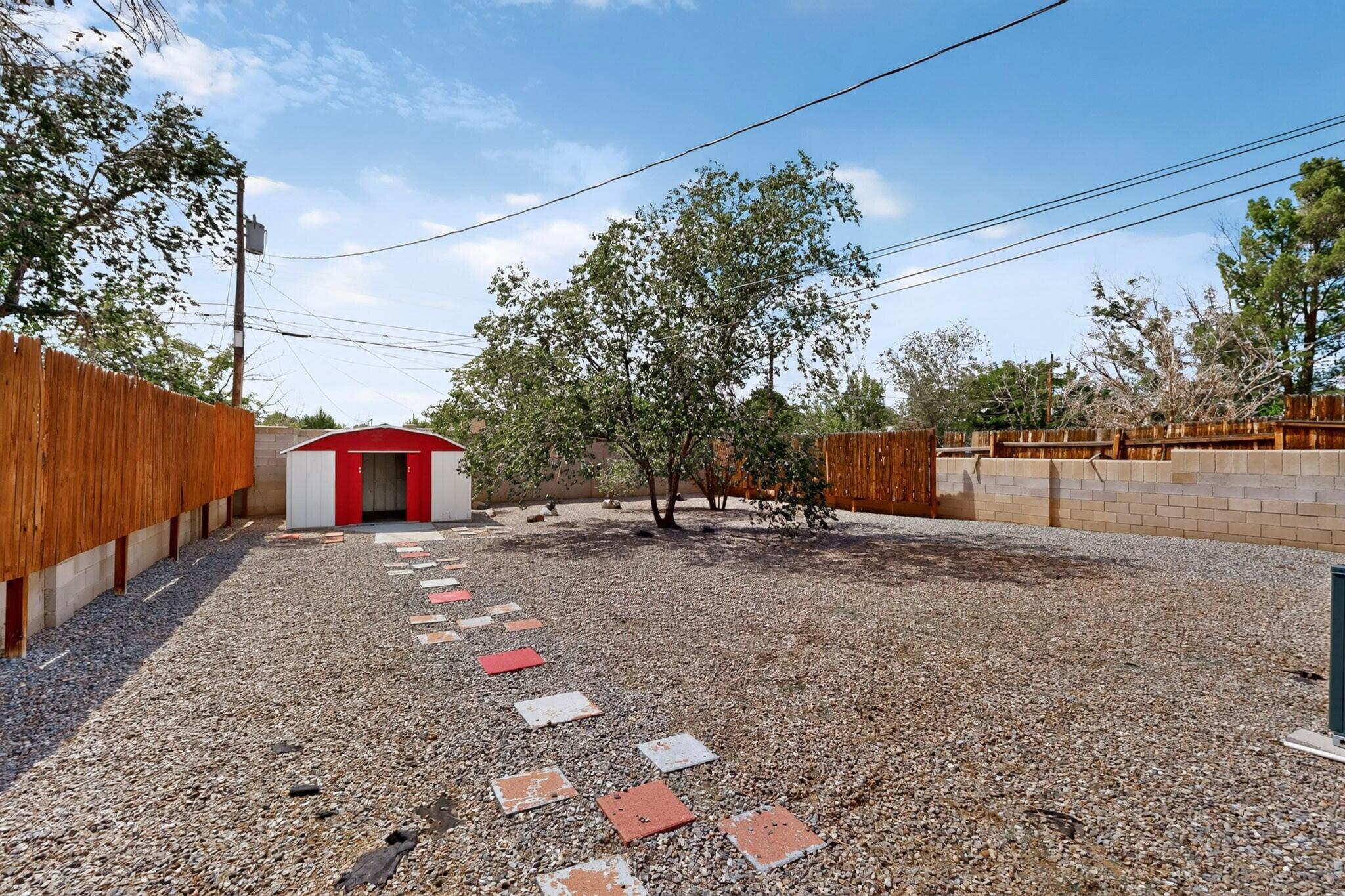 Photo 6 — 821 Cagua Drive SE