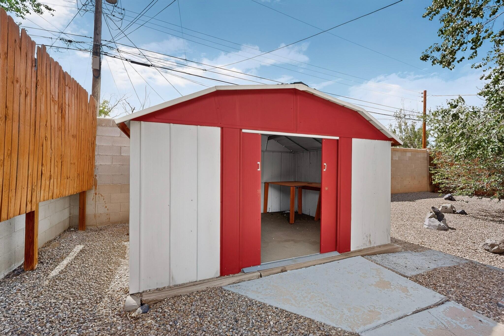 Photo 5 — 821 Cagua Drive SE