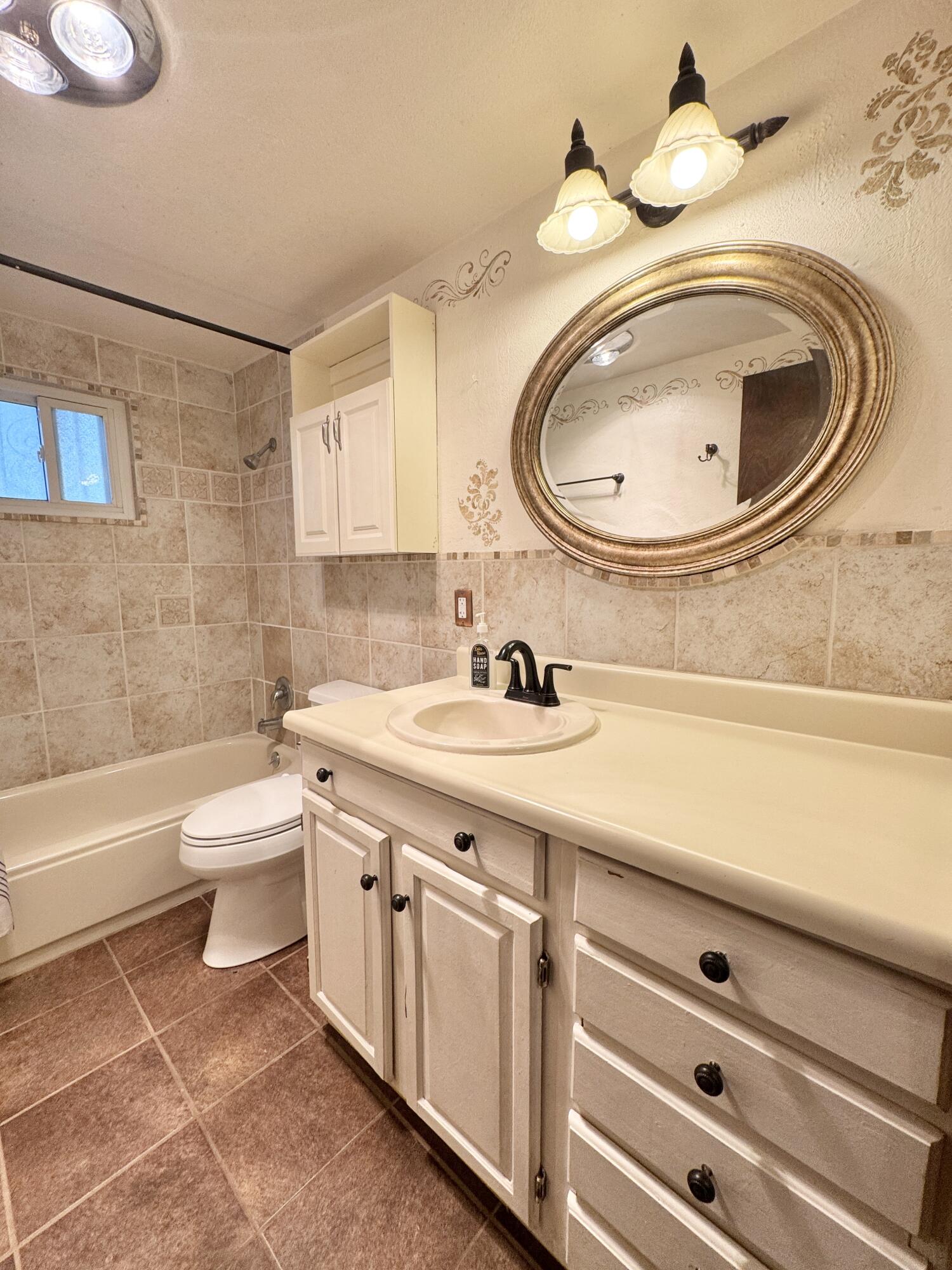Photo 15 — 11420 Angelina Place NE