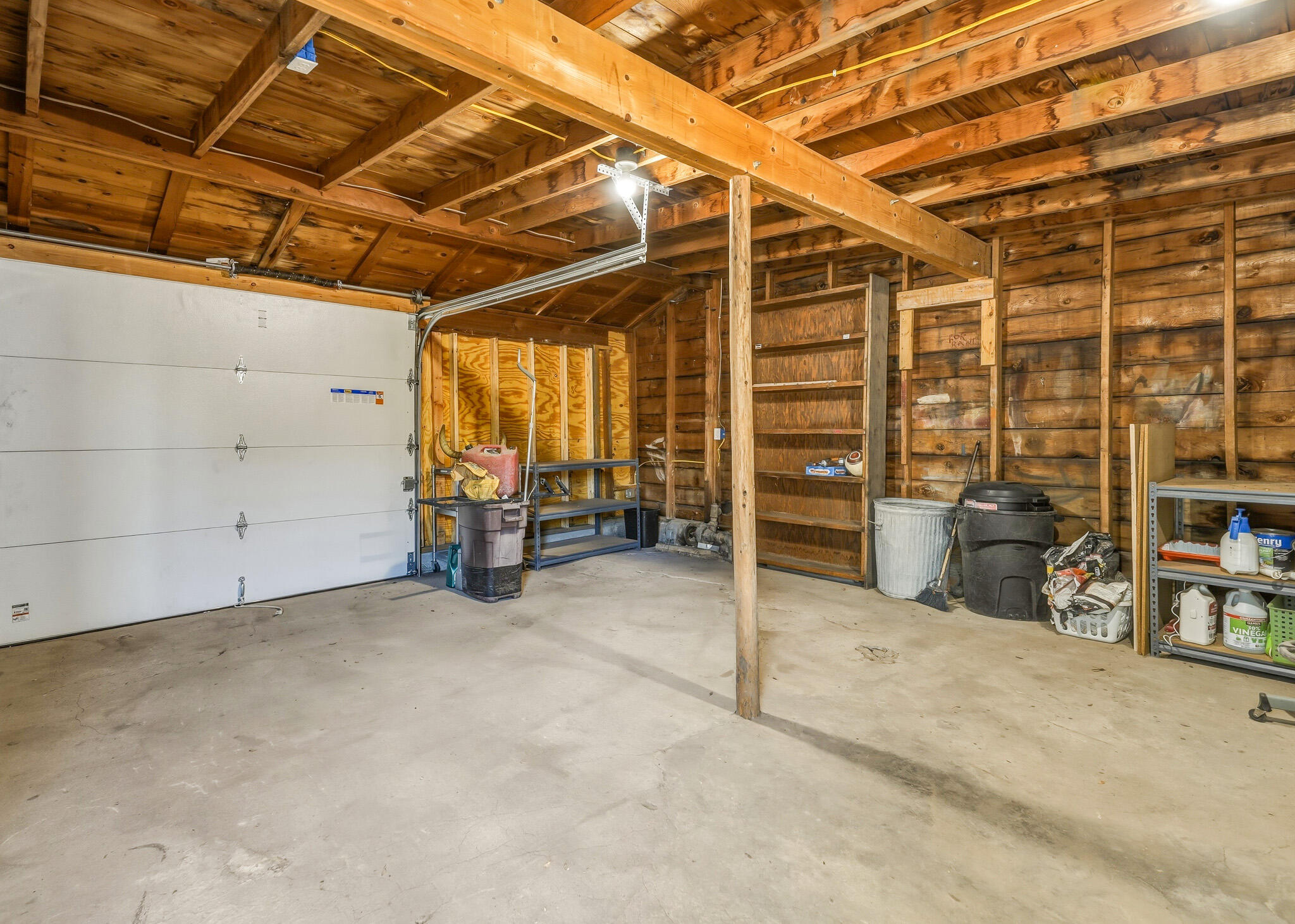 Photo 18 — 613 Isleta Boulevard SW