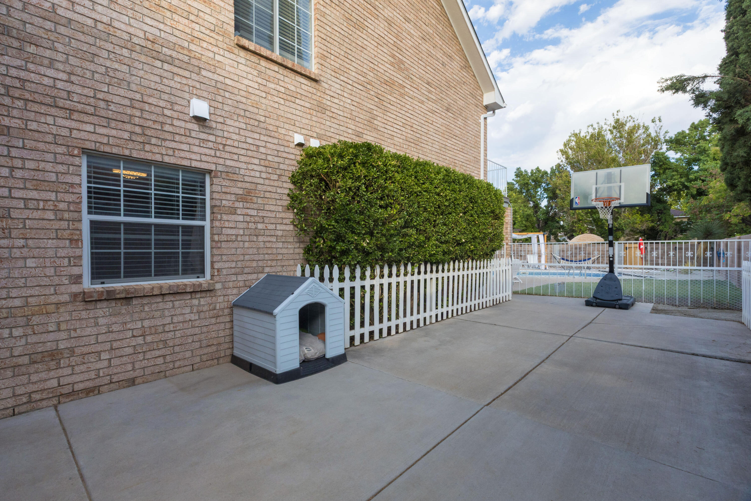 Photo 9 — 4304 Rio Colorado Road NW