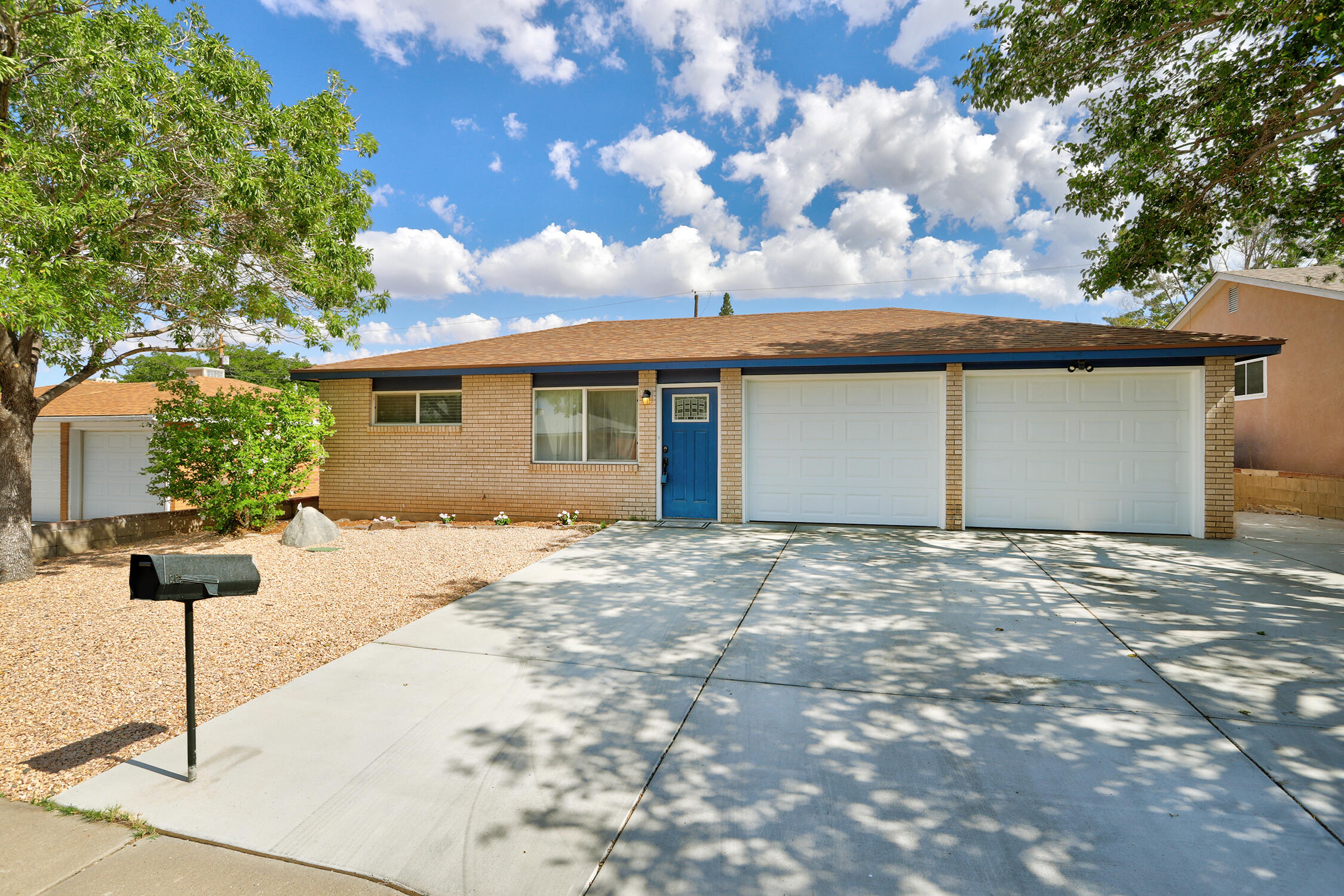 11913 Allison Court NE