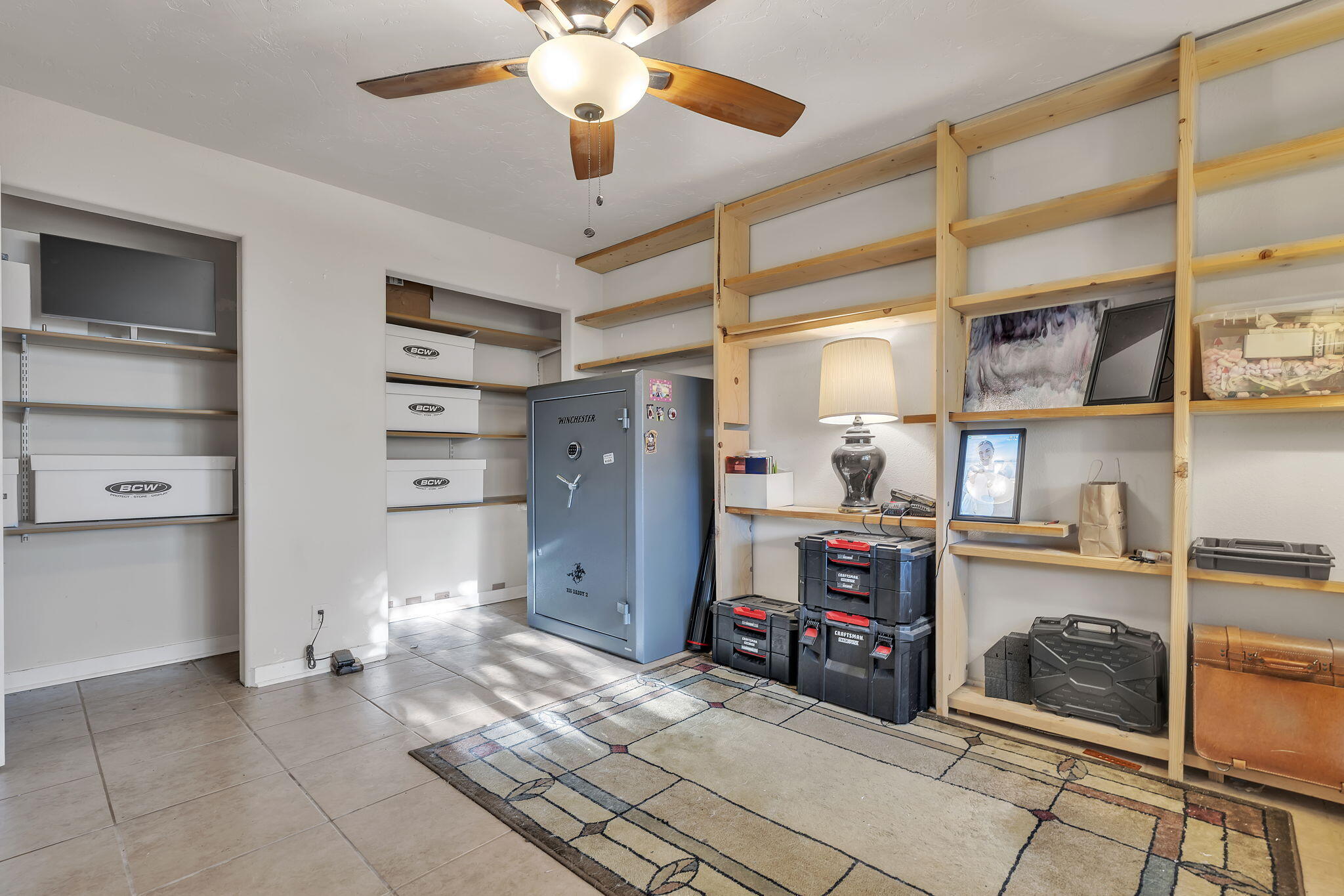 Photo 19 — 1805 Valdez Drive NE