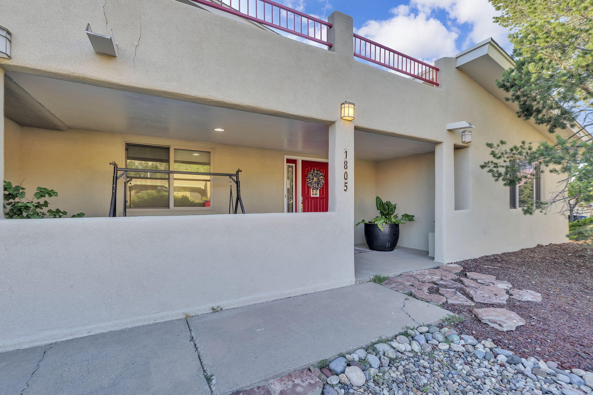 Photo 8 — 1805 Valdez Drive NE