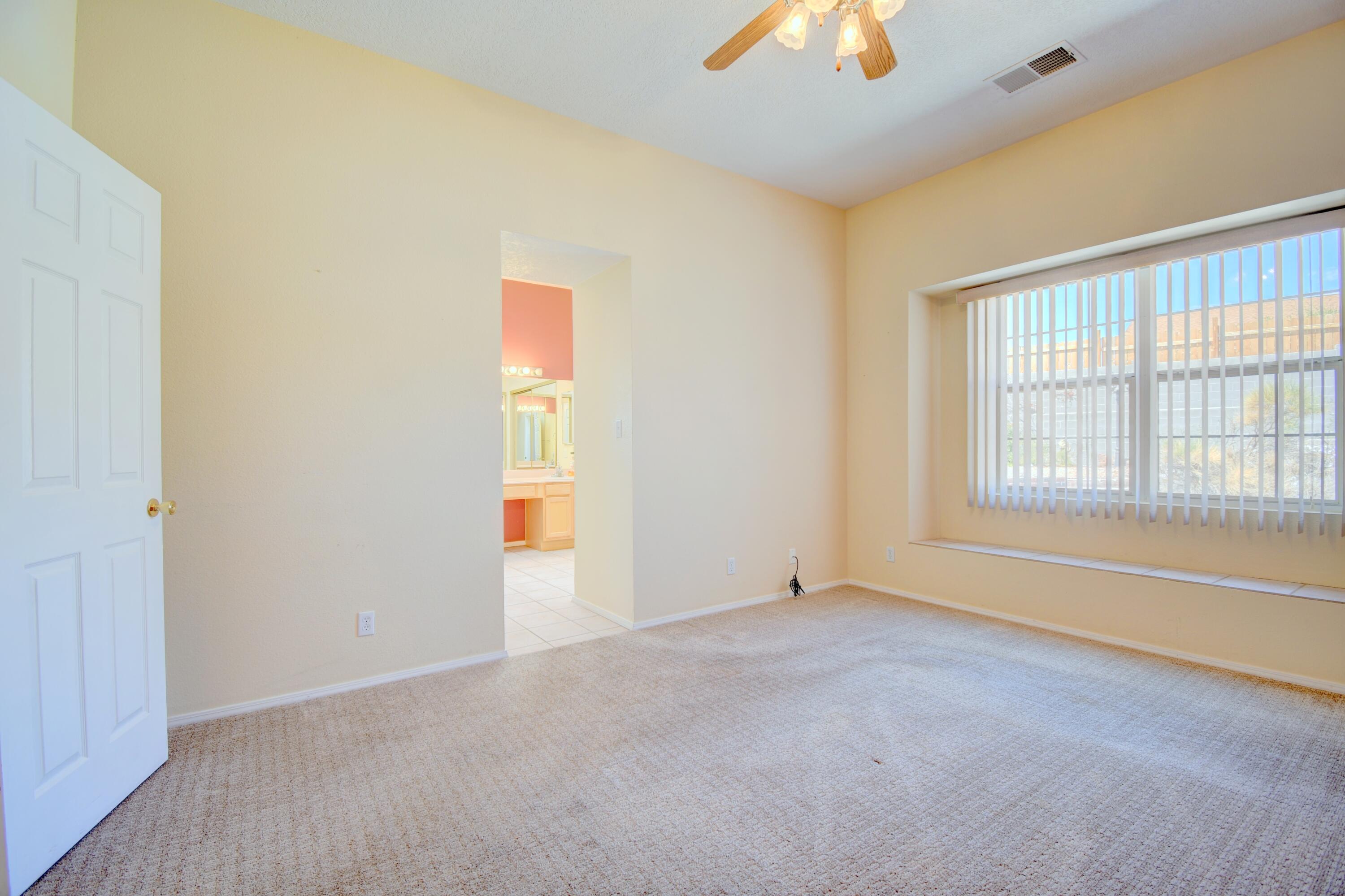 Photo 17 — 4921 Hayworth Hills Drive NE