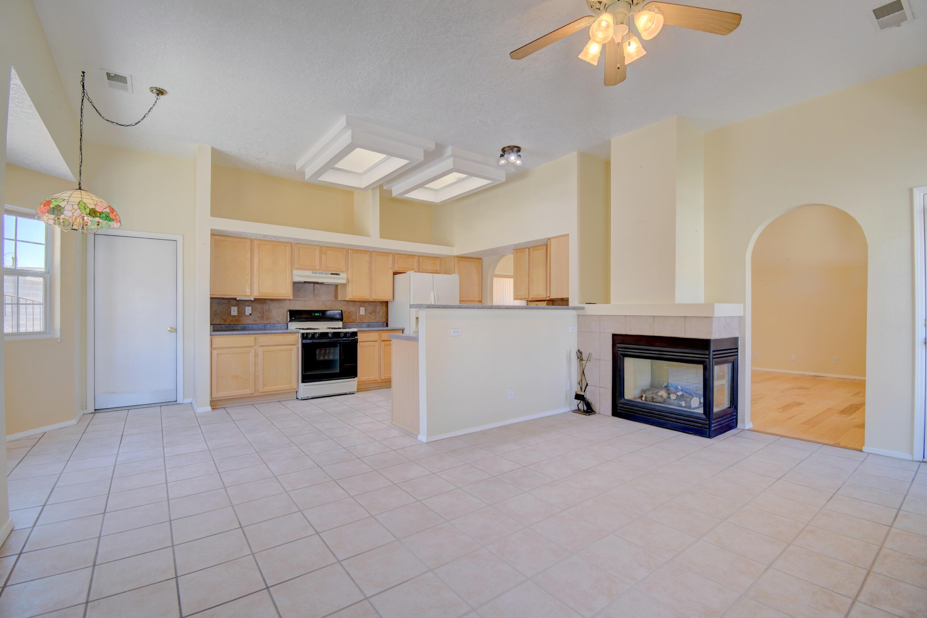 Photo 20 — 4921 Hayworth Hills Drive NE
