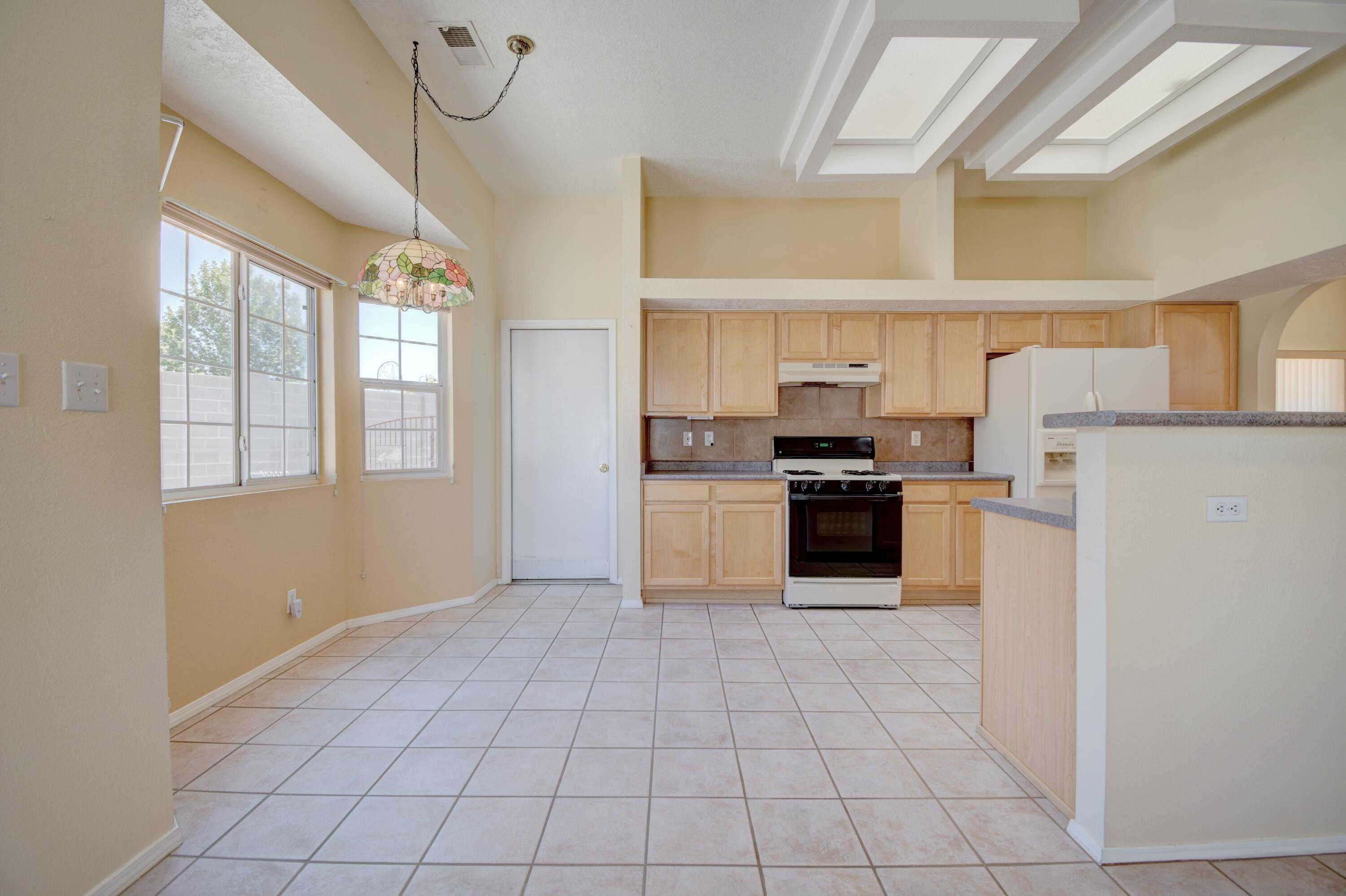 Photo 19 — 4921 Hayworth Hills Drive NE