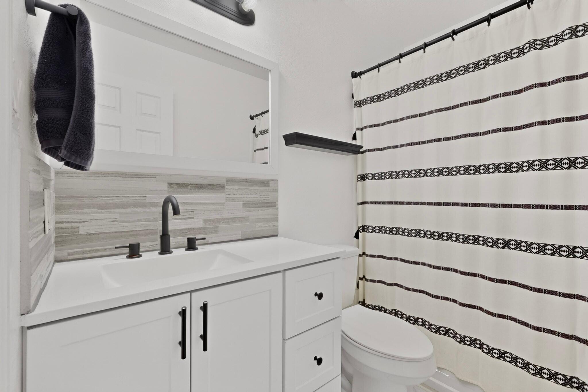 Photo 19 — 736 Torretta Drive SW
