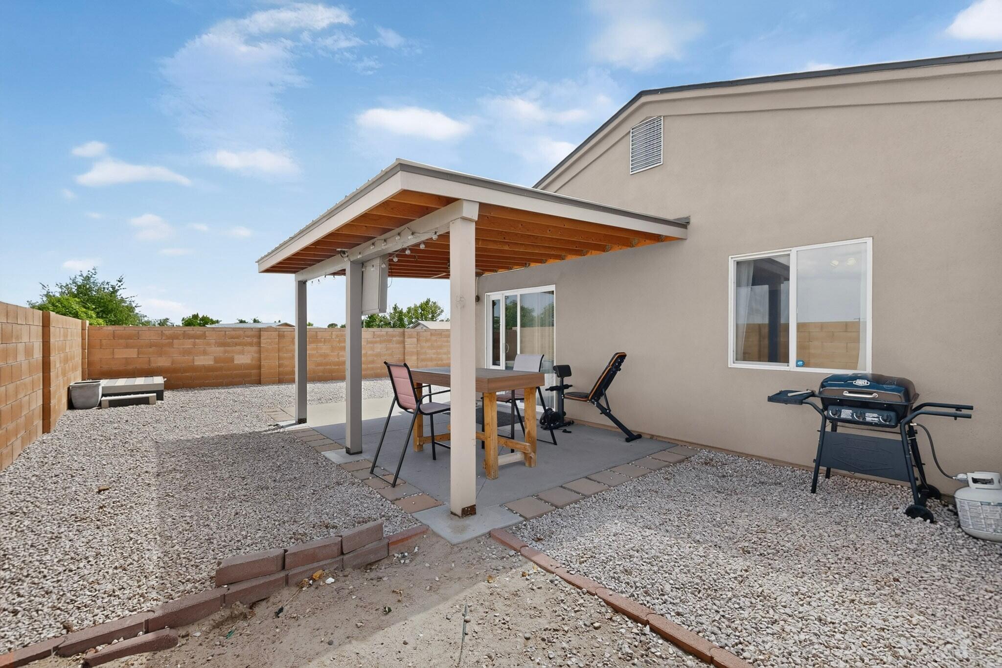 Photo 7 — 736 Torretta Drive SW
