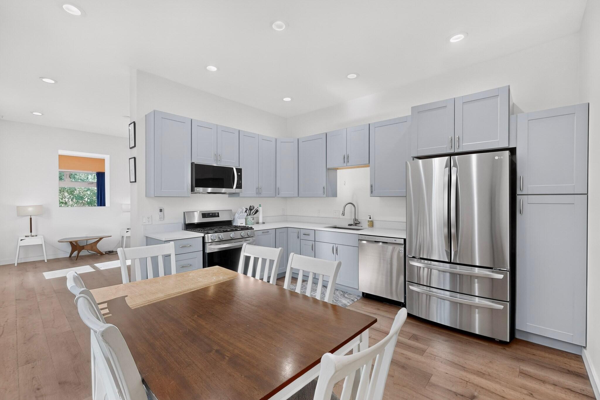 Photo 19 —  1505 -1507 1/2 Marble Avenue NW