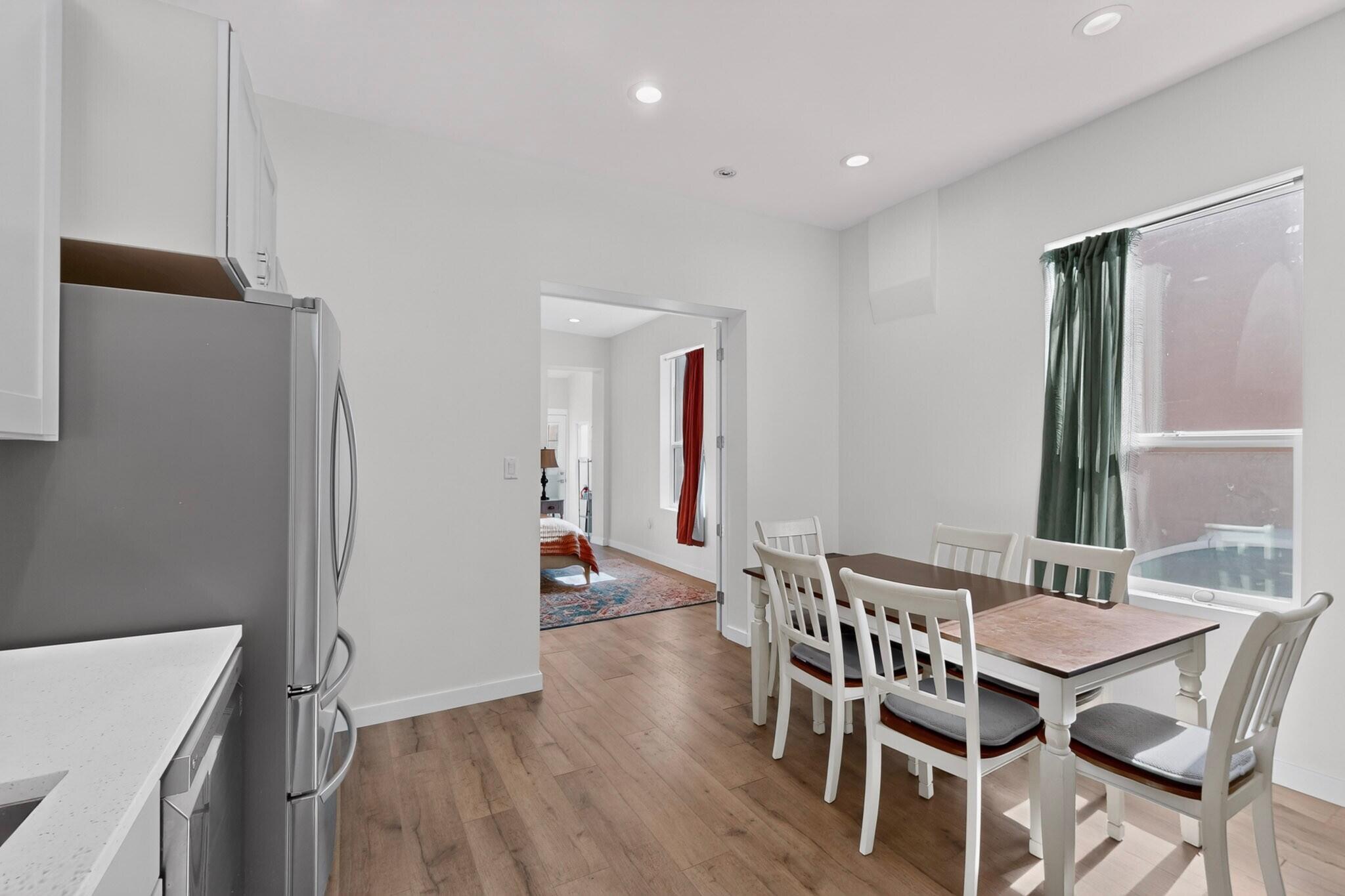 Photo 18 —  1505 -1507 1/2 Marble Avenue NW