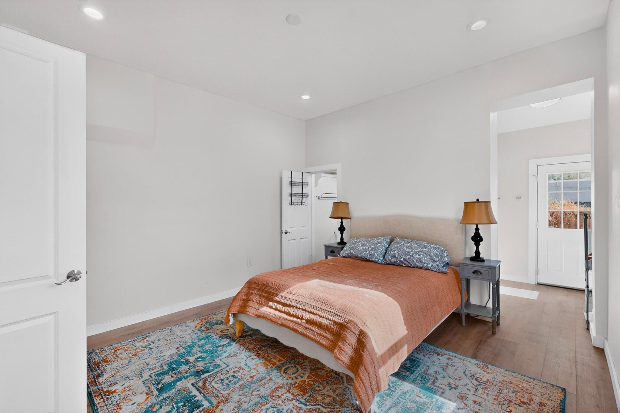 Photo 15 —  1505 -1507 1/2 Marble Avenue NW