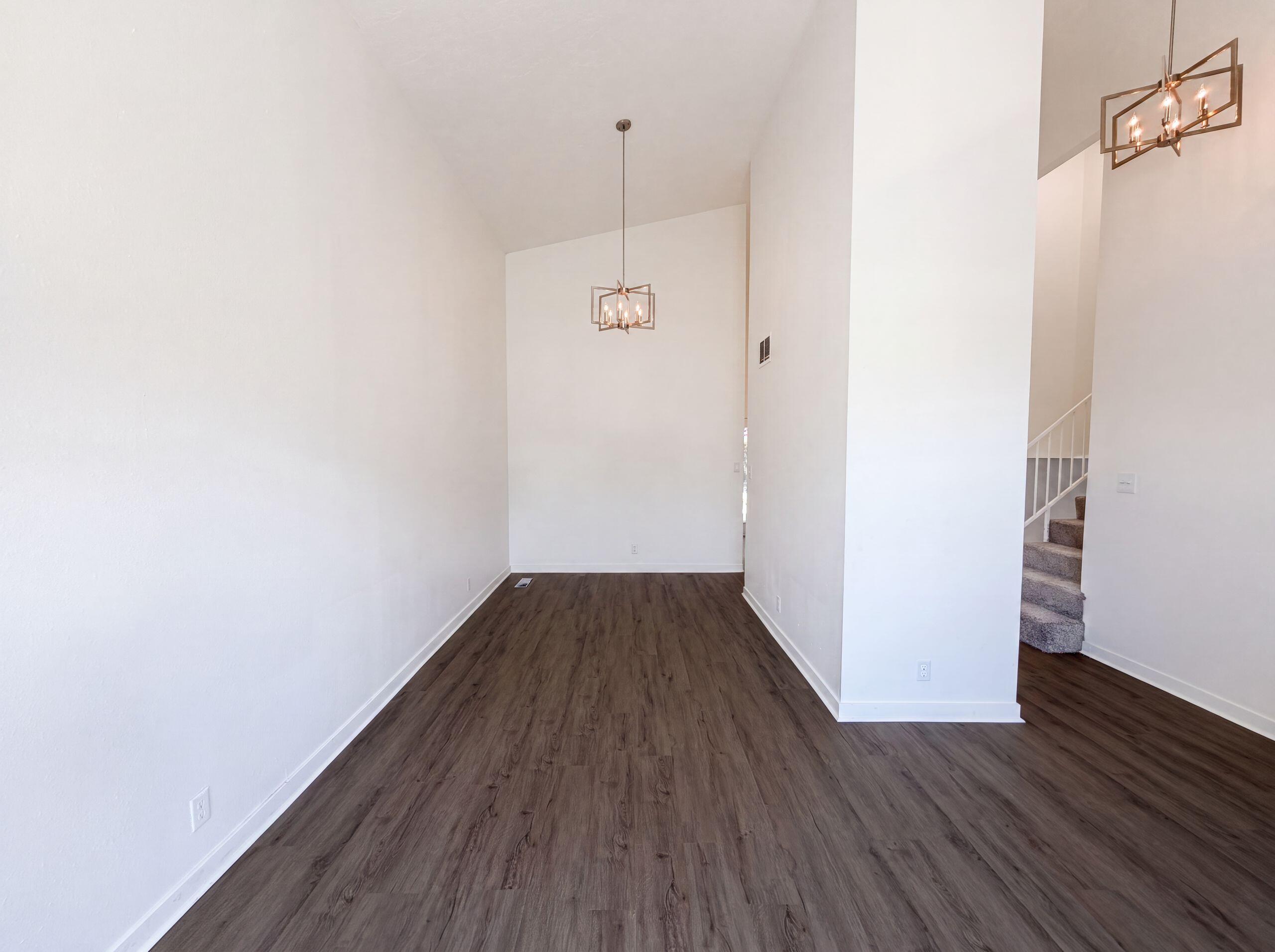 Photo 13 — 7305 Marilyn Avenue NE