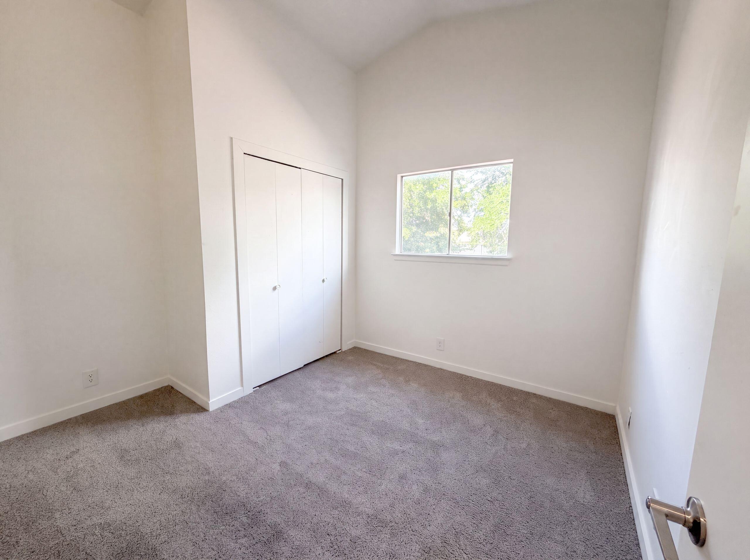Photo 11 — 7305 Marilyn Avenue NE