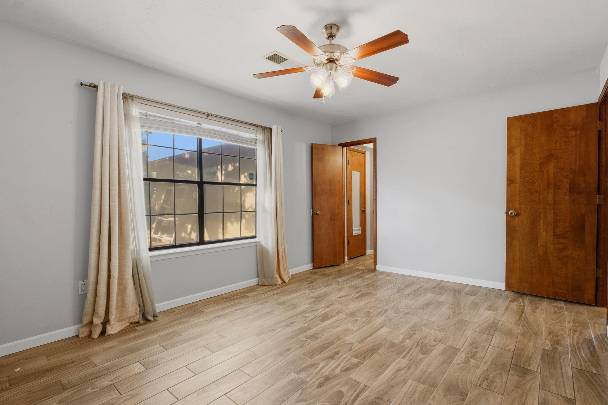 Photo 17 — 5920 Palo Verde Drive NW