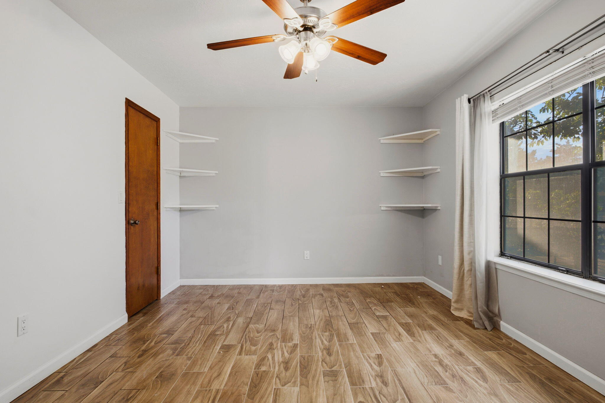 Photo 15 — 5920 Palo Verde Drive NW