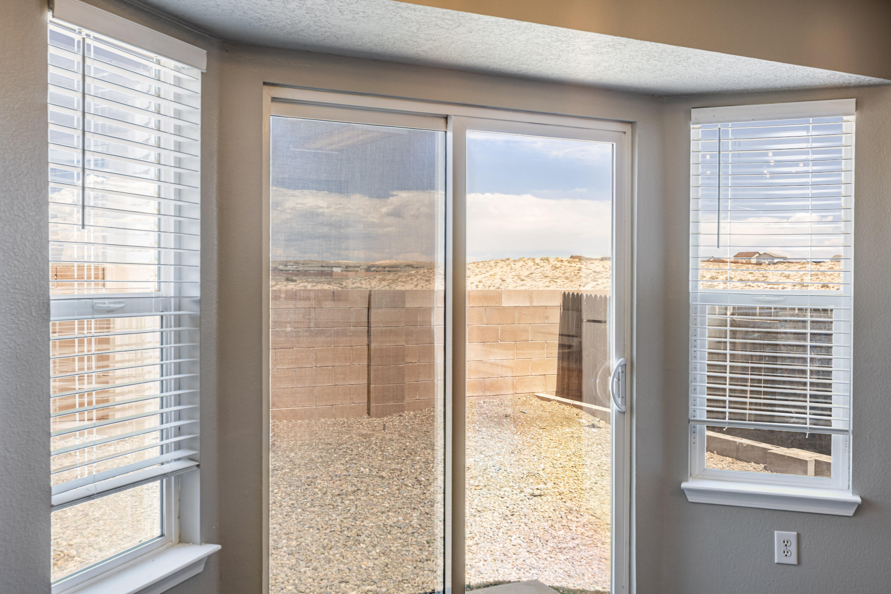 Photo 19 — 2137 Sagecrest Loop NE