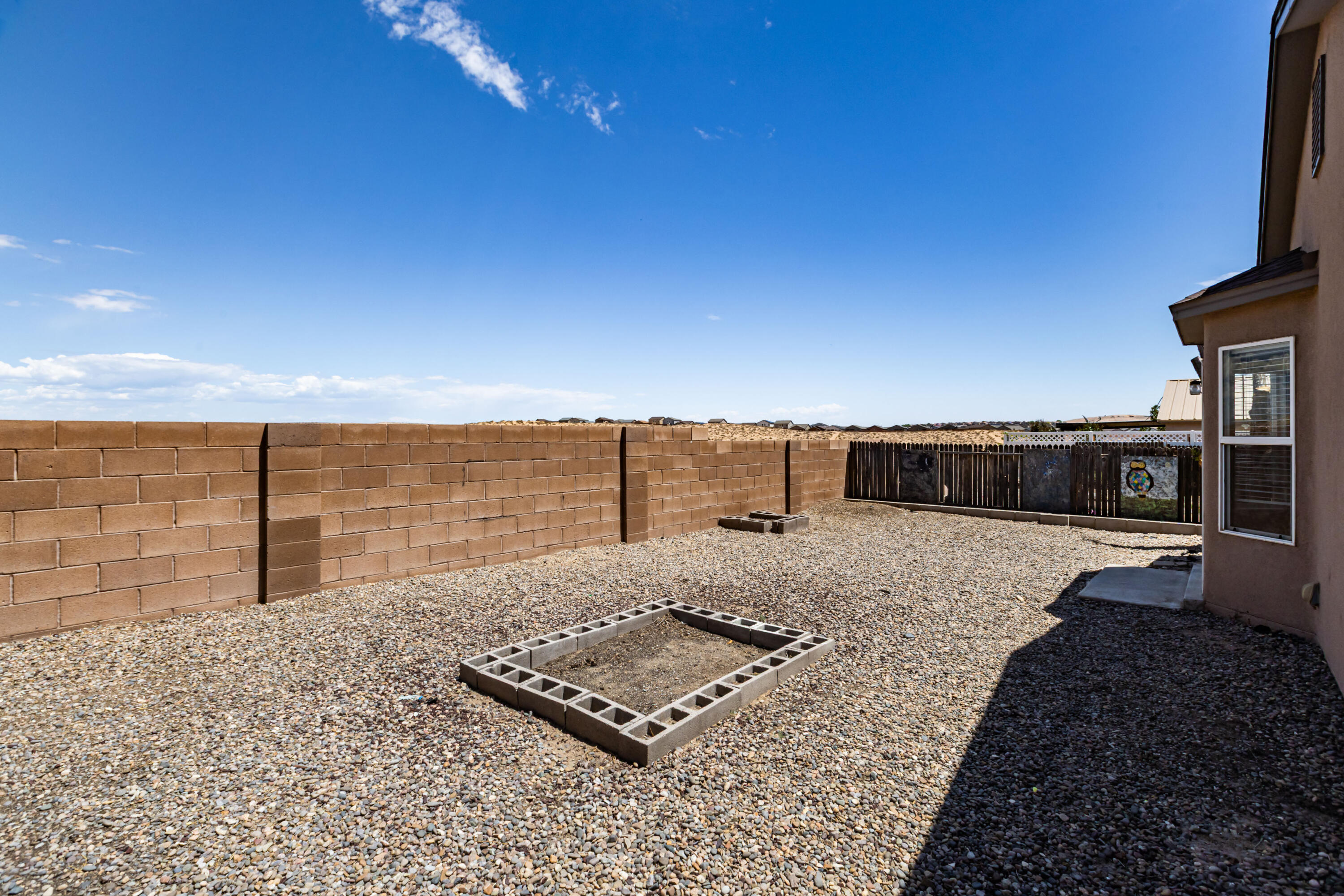 Photo 5 — 2137 Sagecrest Loop NE