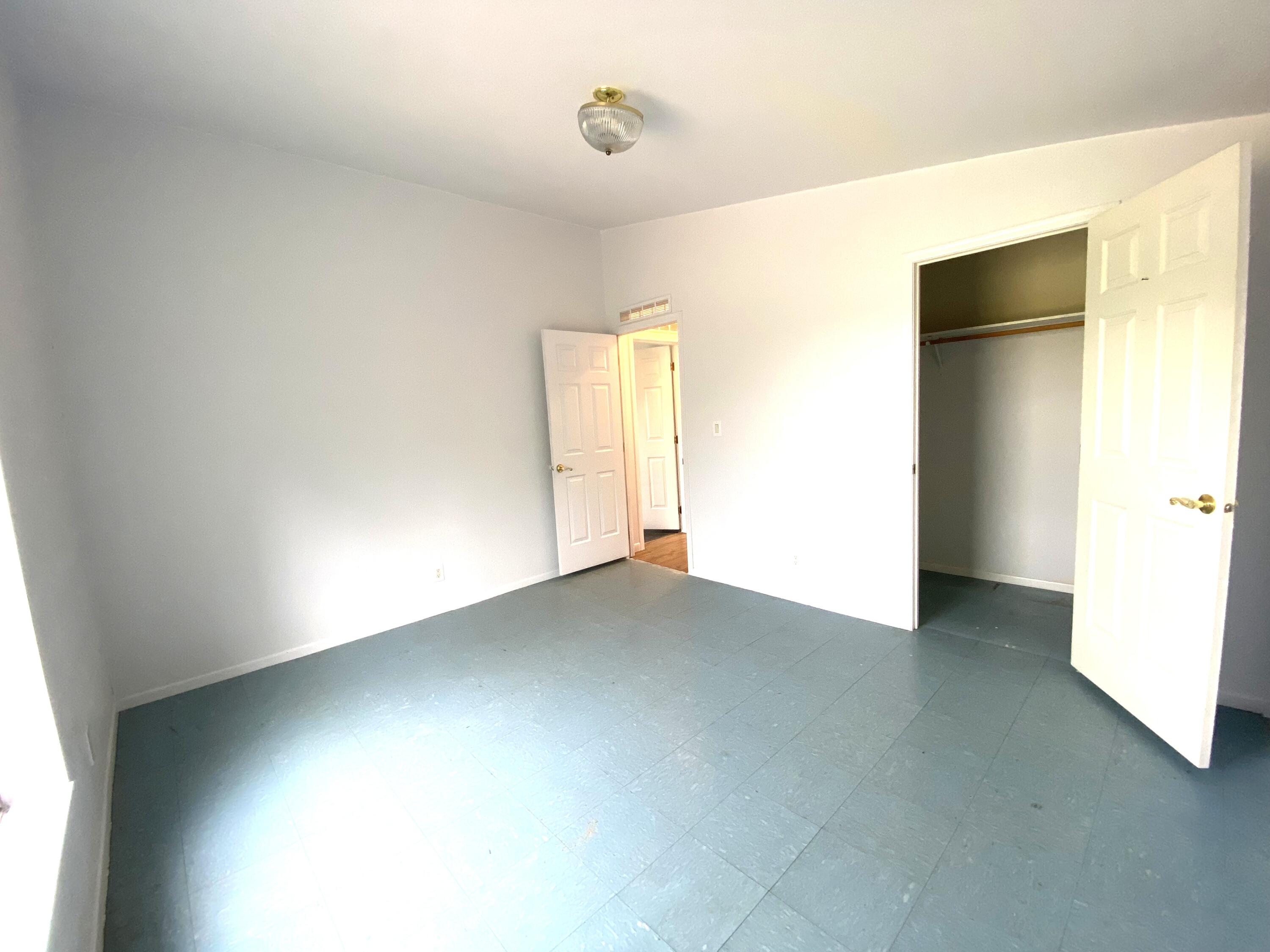 Photo 5 — 27 Hillcrest Road
