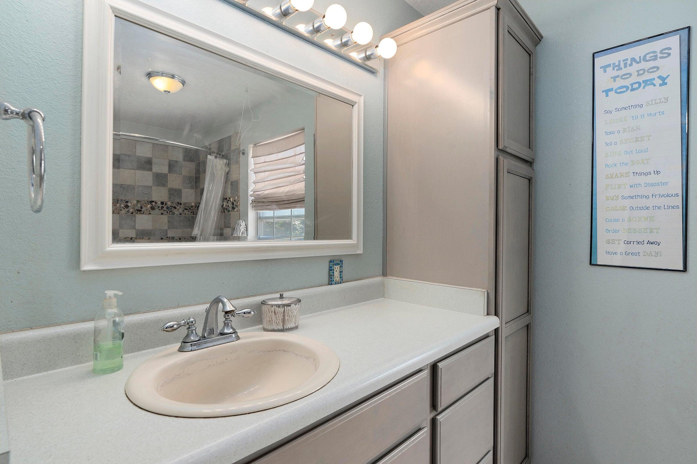 Photo 9 — 6716 Carney Avenue NW