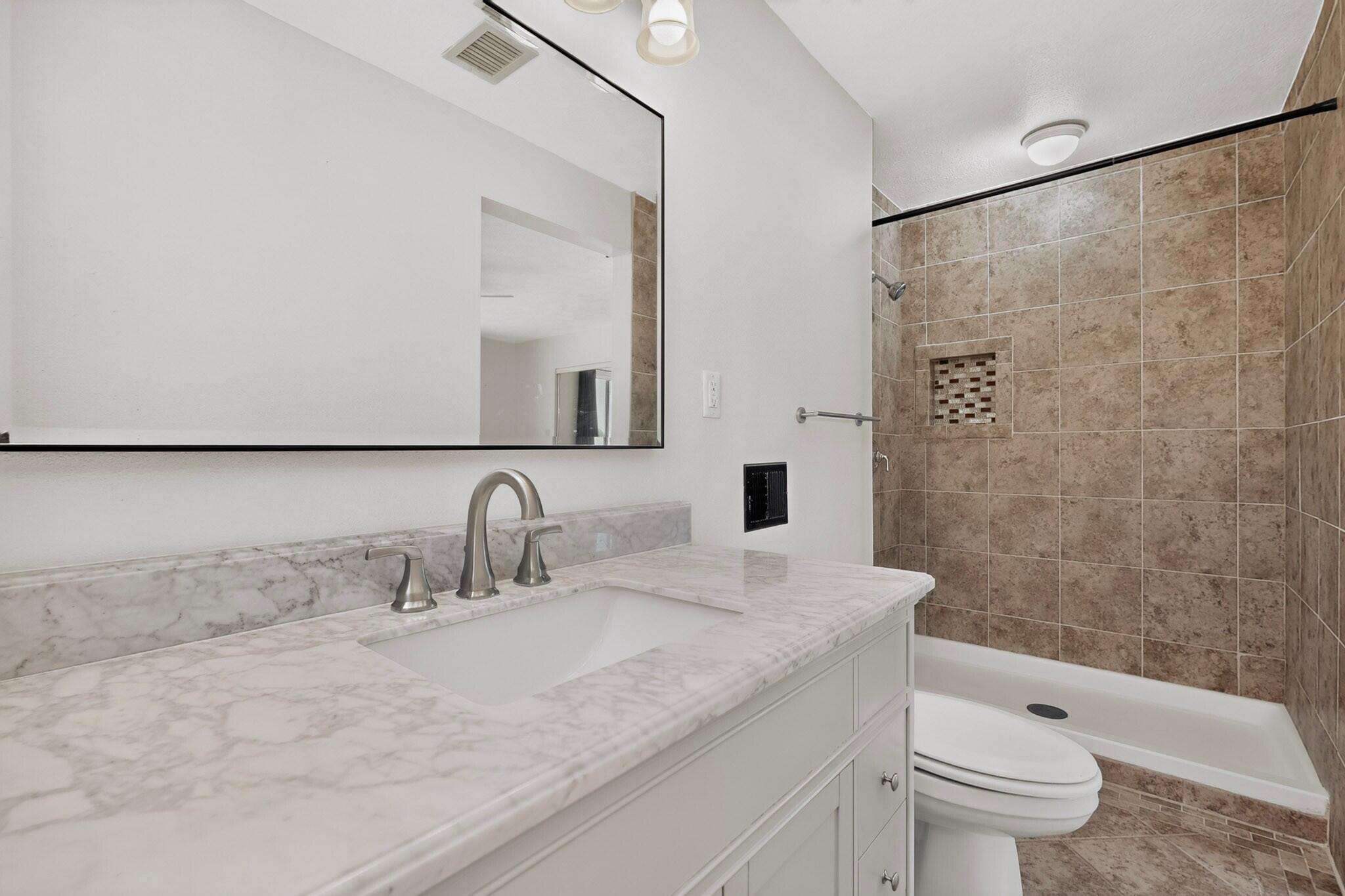 Photo 19 — 11420 Manitoba Drive NE