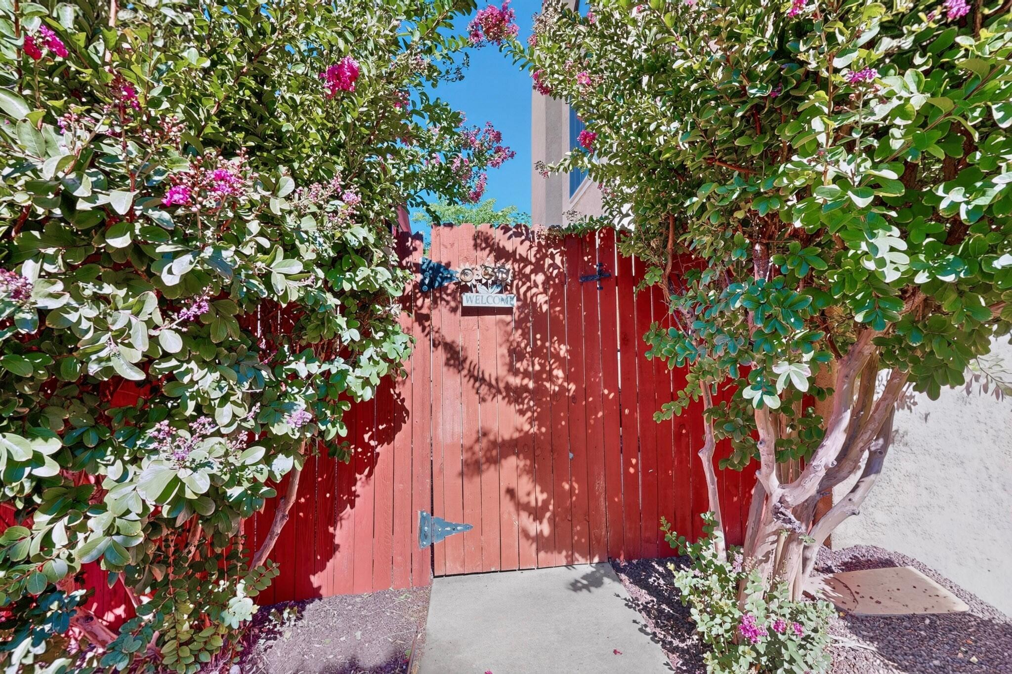 Photo 8 — 10401 Camino Del Oso NE