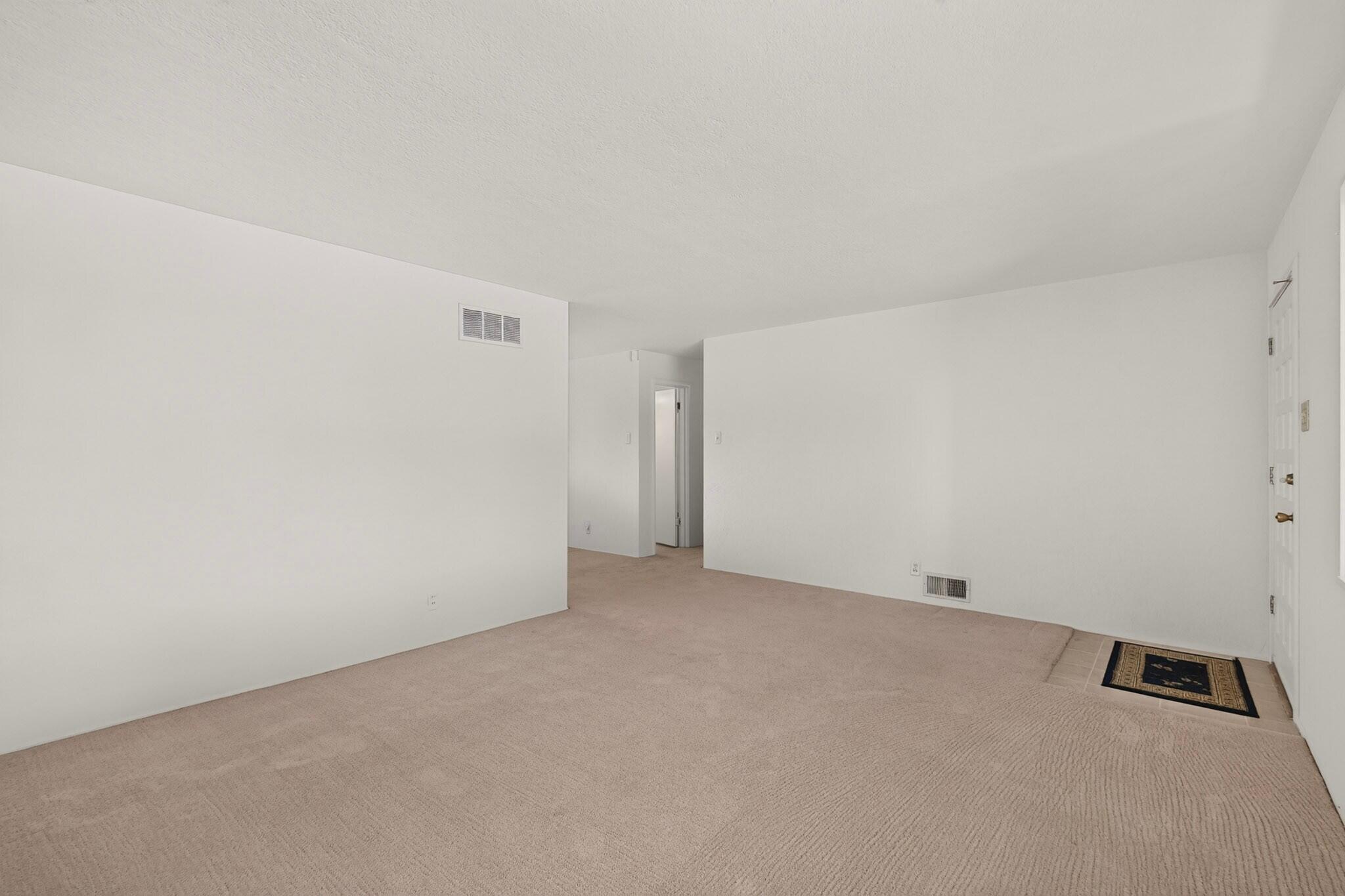 Photo 4 — 9535 Elvin Avenue NE