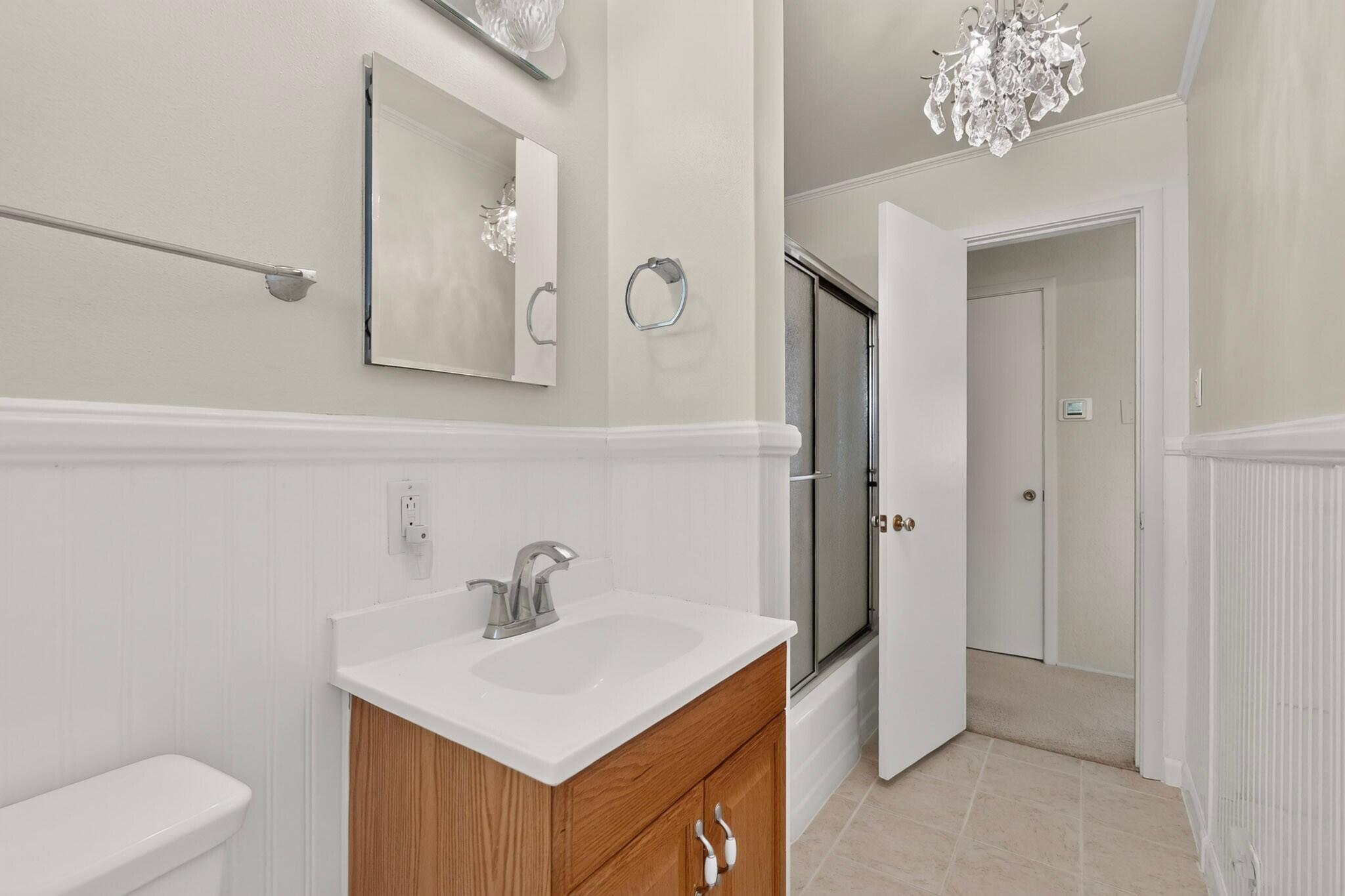 Photo 18 — 9535 Elvin Avenue NE