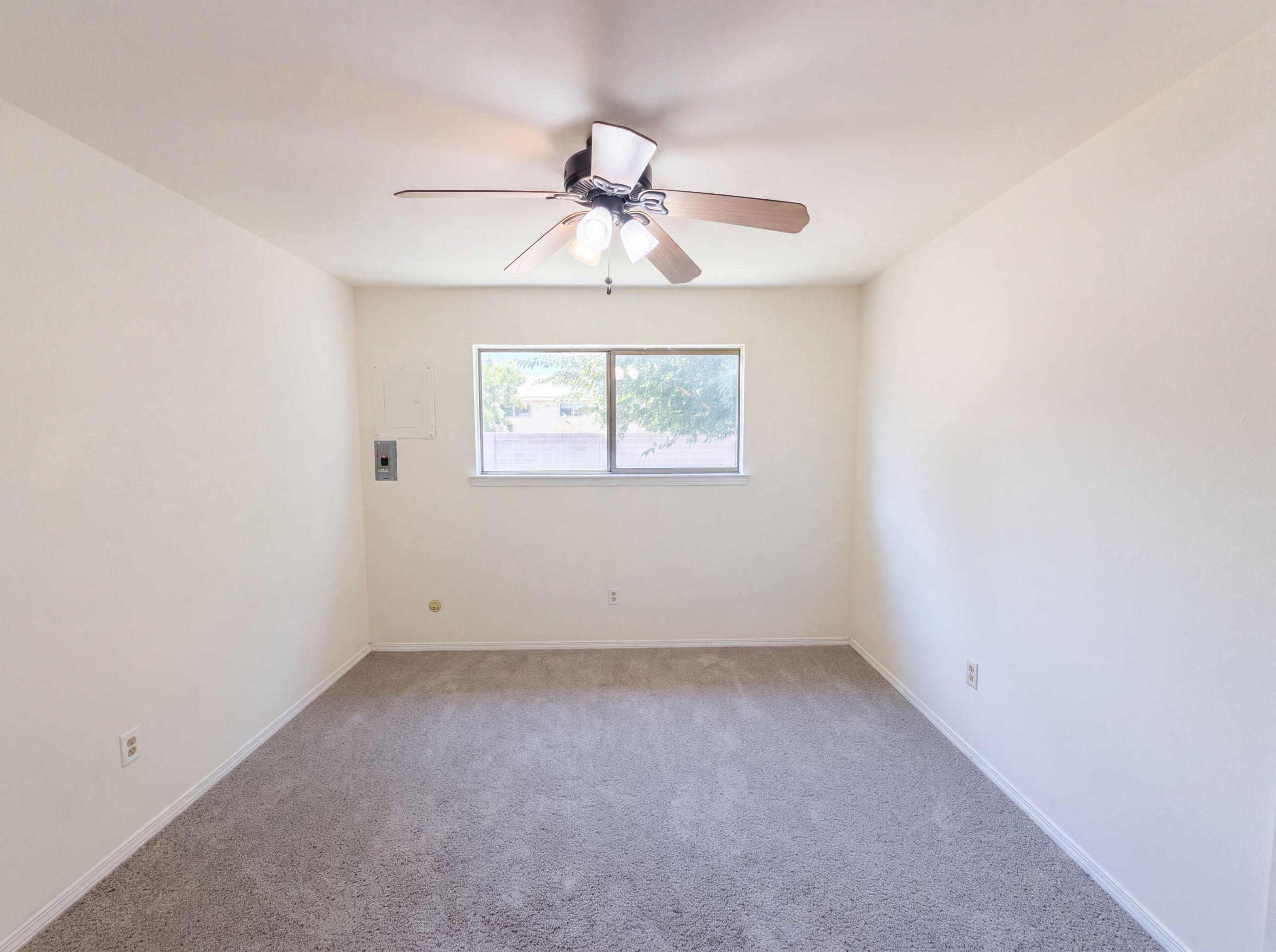 Photo 13 — 6908 Welton Drive NE