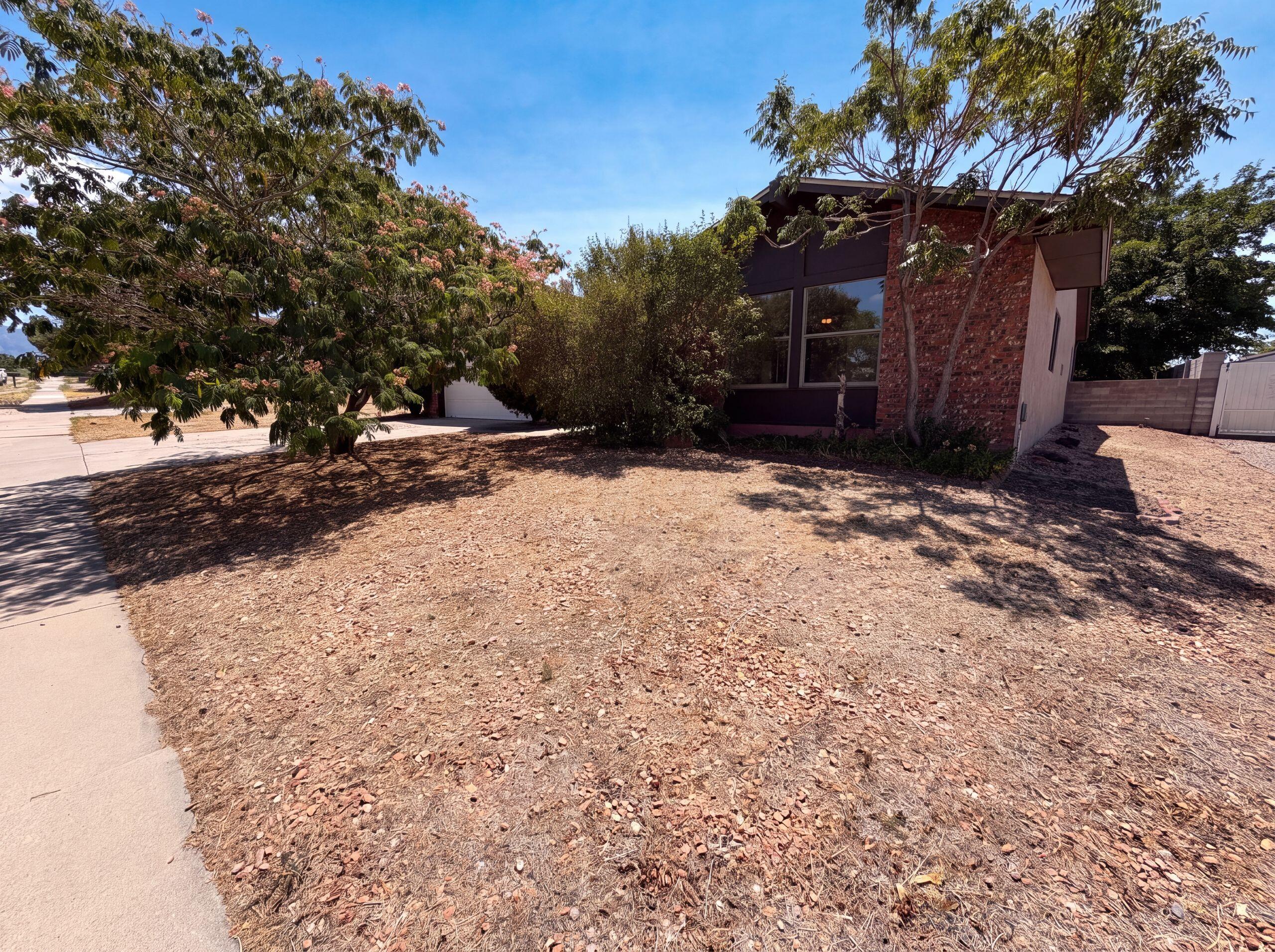 Photo 5 — 6908 Welton Drive NE