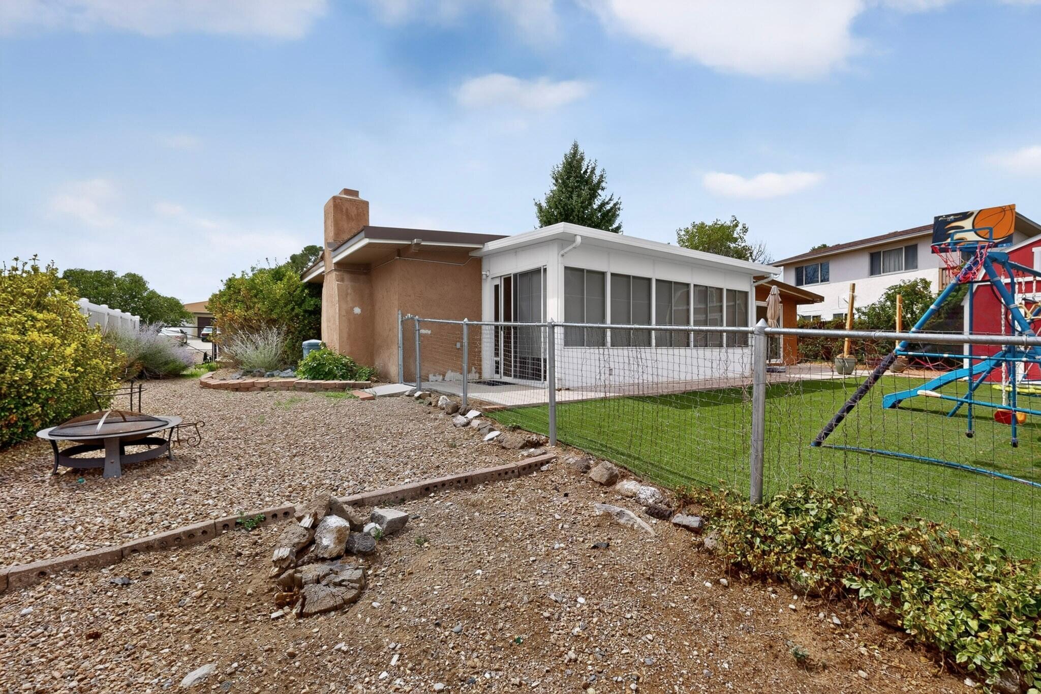 Photo 17 — 109 Aragon Avenue