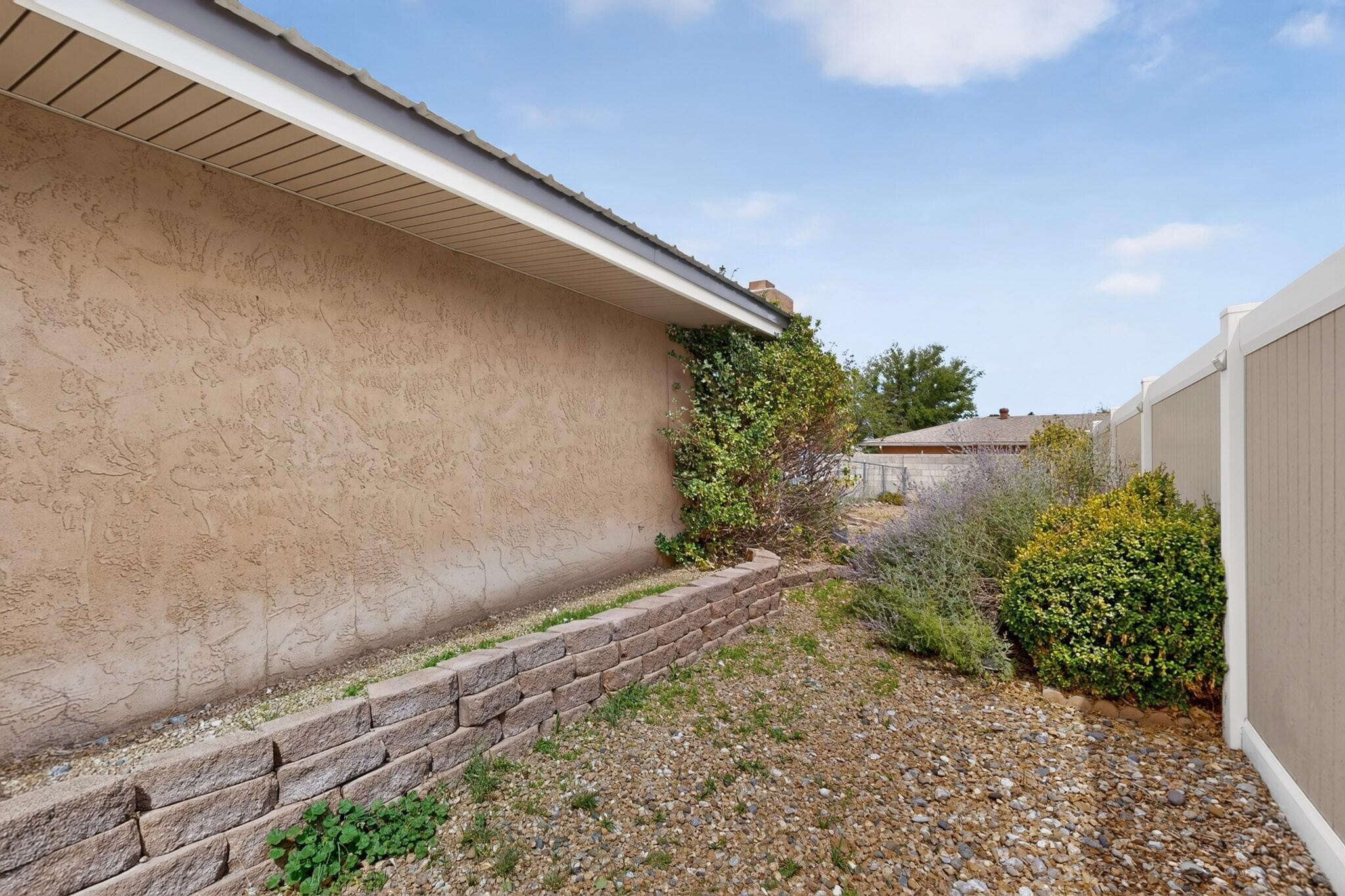 Photo 10 — 109 Aragon Avenue