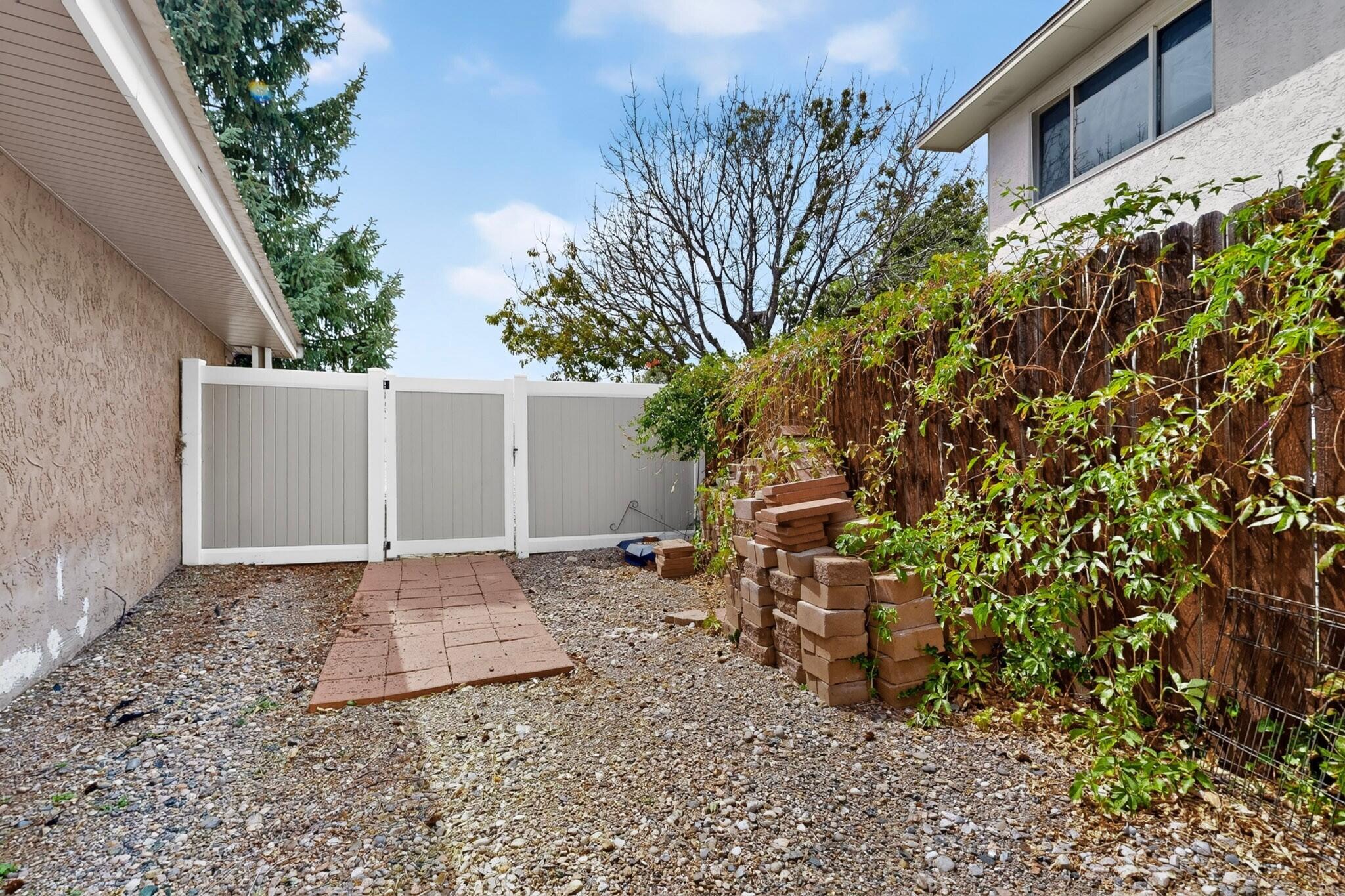 Photo 9 — 109 Aragon Avenue