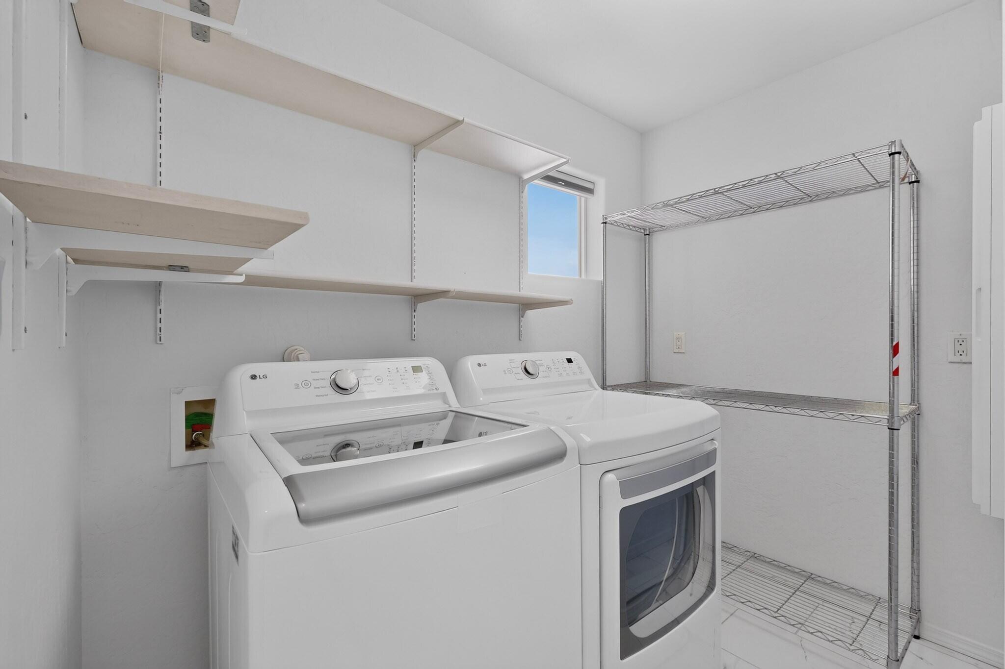 Photo 12 — 2104 San Venito Road NW