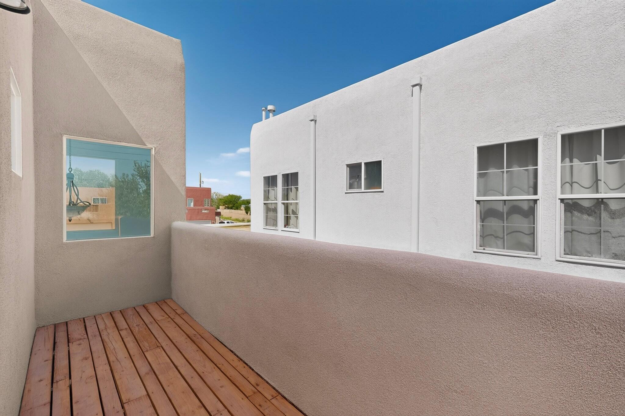 Photo 10 — 2104 San Venito Road NW